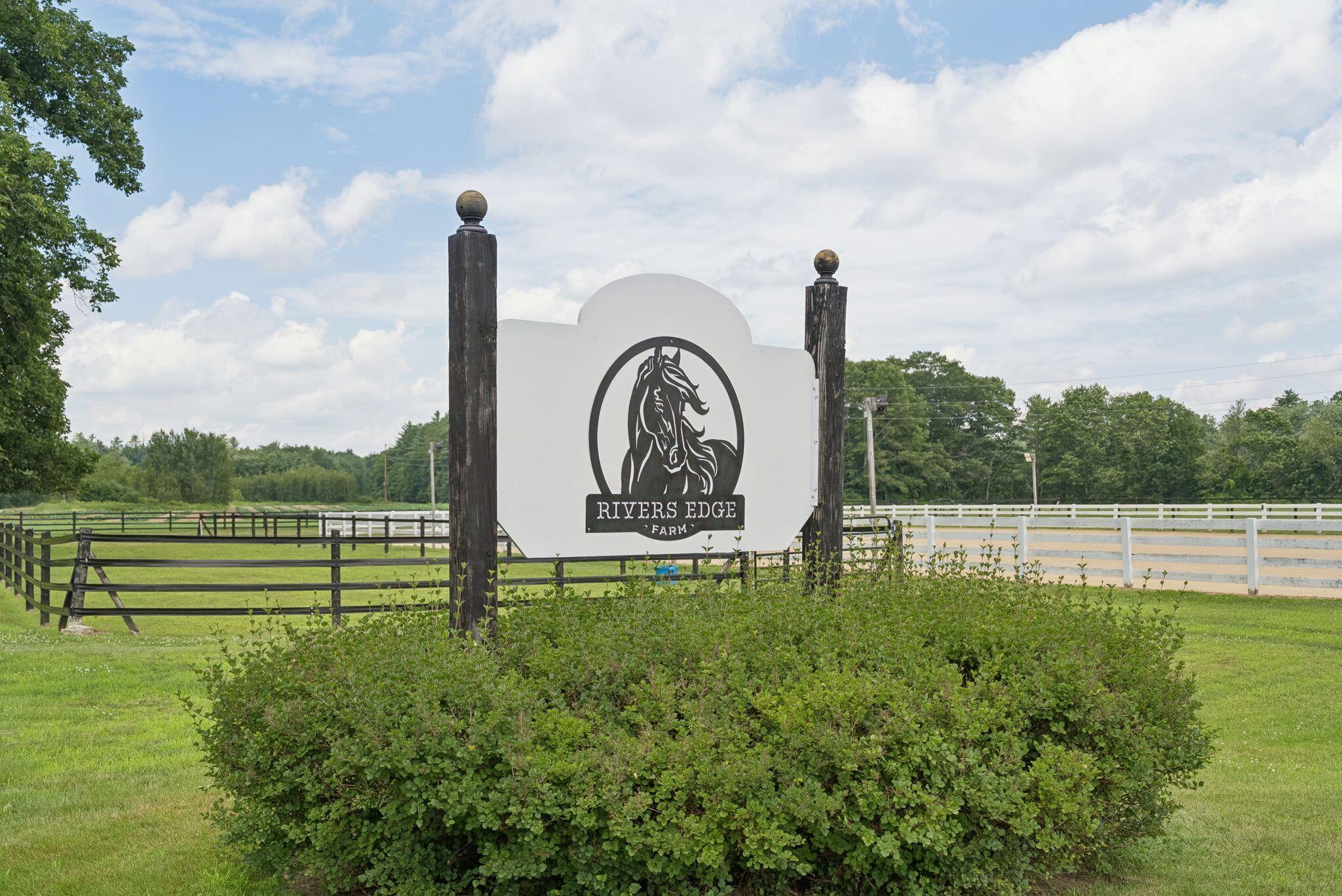 305 River Road, Hollis, ME, 04042