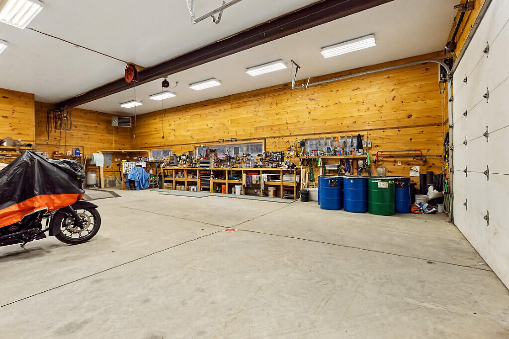 17 Aviator Place, Oakland, ME, 04963