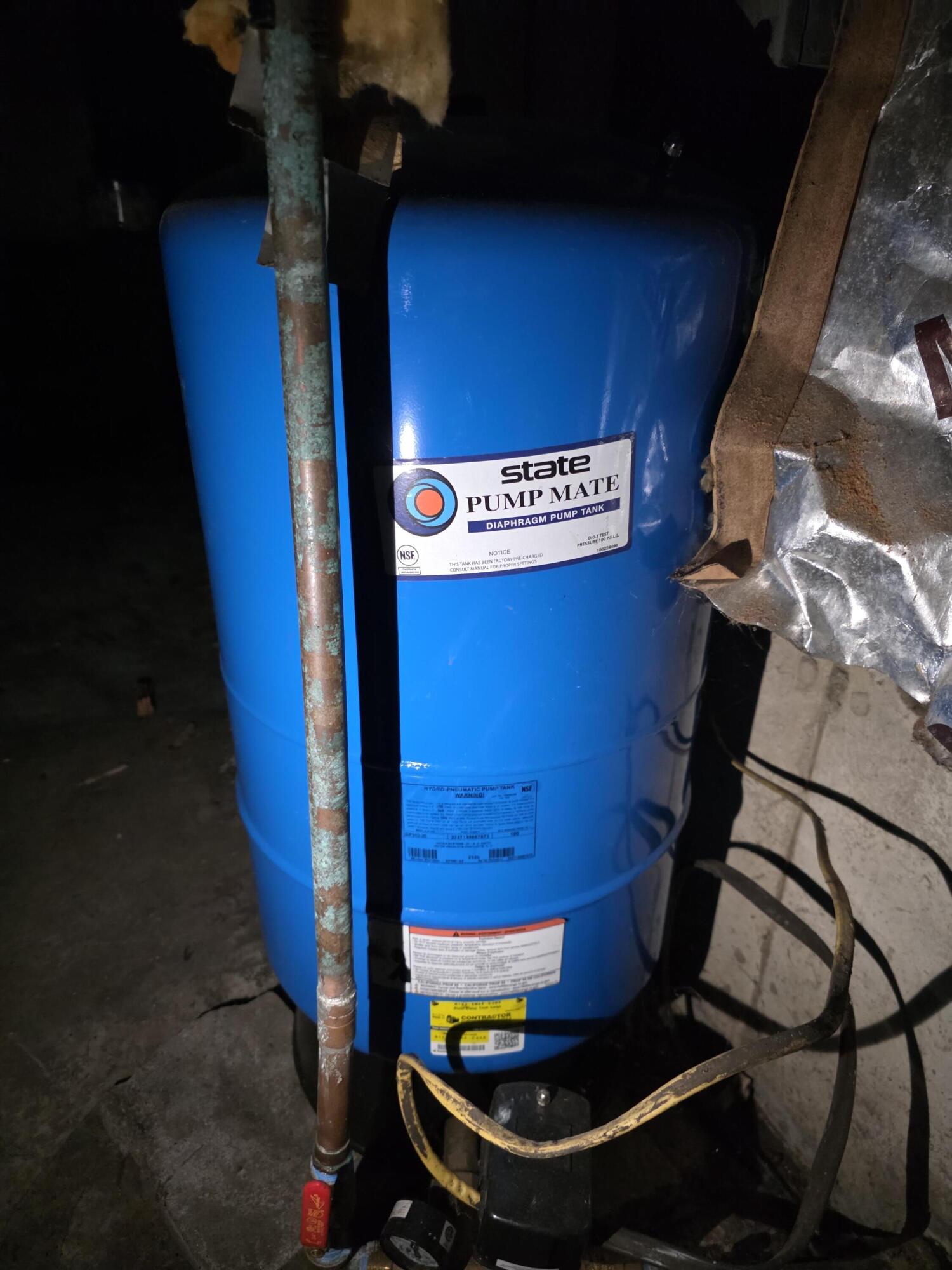 26 Pineview Avenue, Glenburn, ME 04401 Pressure Tank