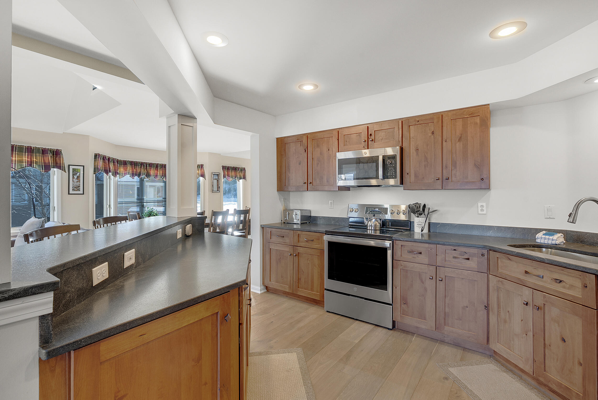 16 Jibe Road Road UNIT O-1, Newry, ME, 04261