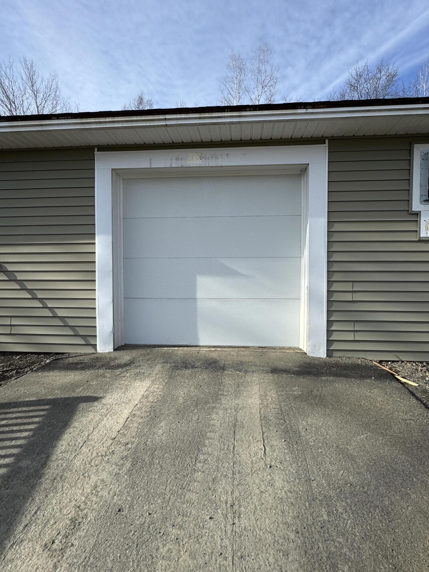 1225 W Main Street, Dover-foxcroft, ME, 04426