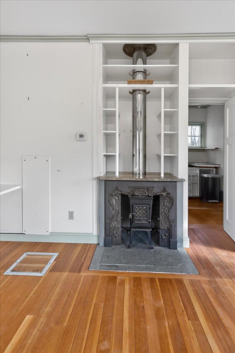 21 La Tour Street, Castine, ME, 04421