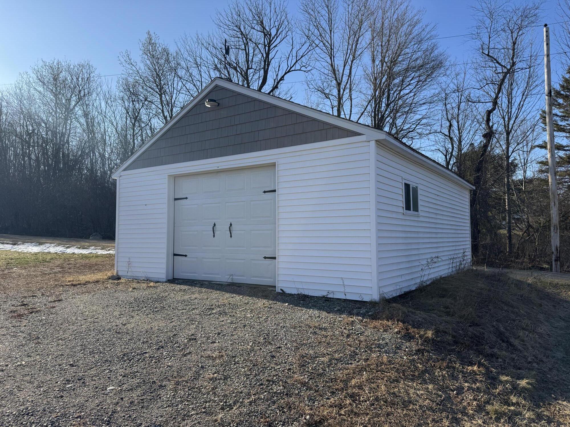 1115 River Road, Bucksport, ME, 04416