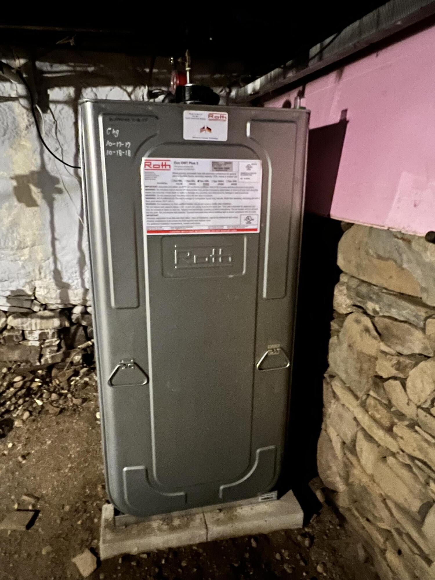 90 Canada Road, Moscow, ME, 04920