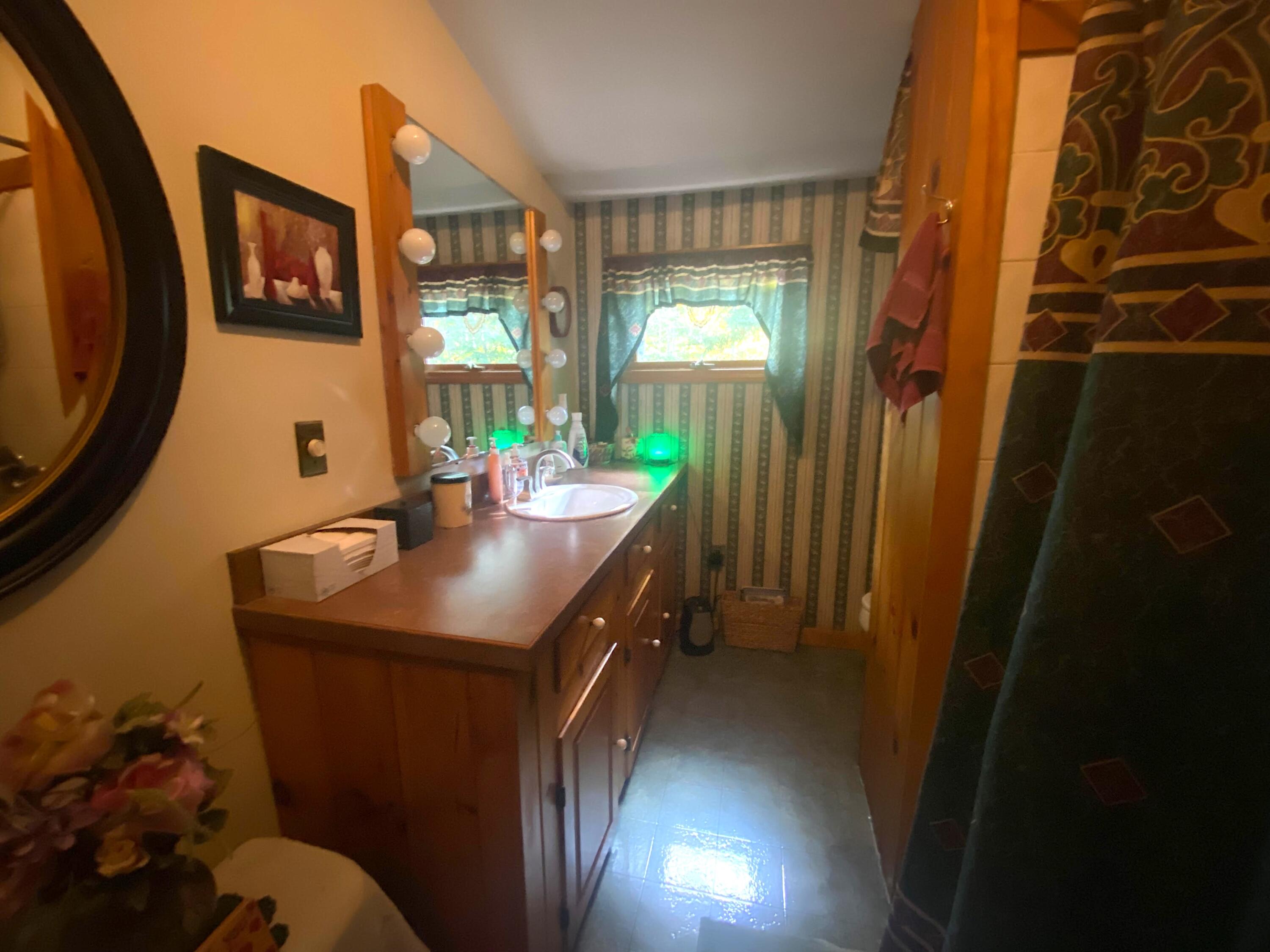 41 Haskell Avenue, Raymond, ME, 04071