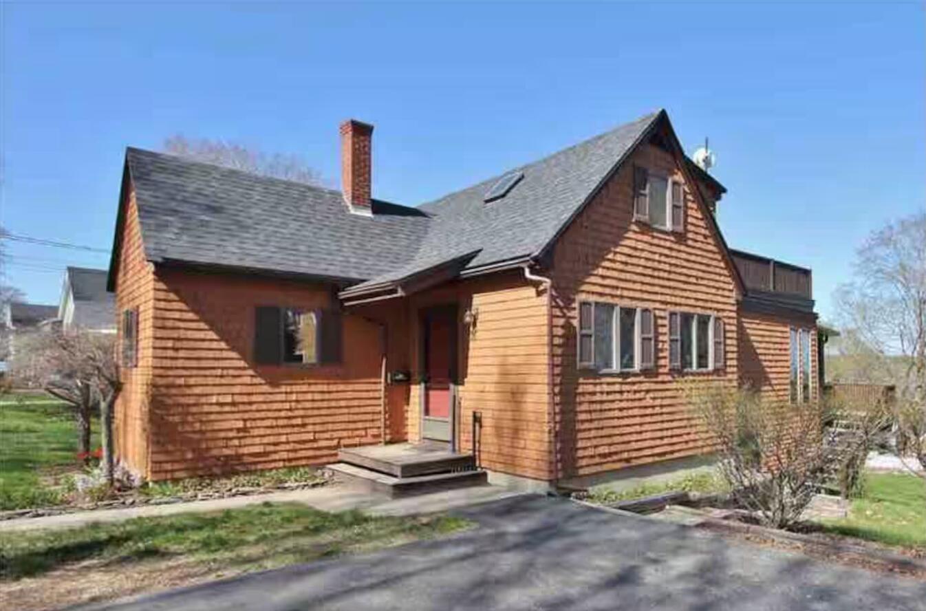 38 Main Street, Topsham, ME, 04086