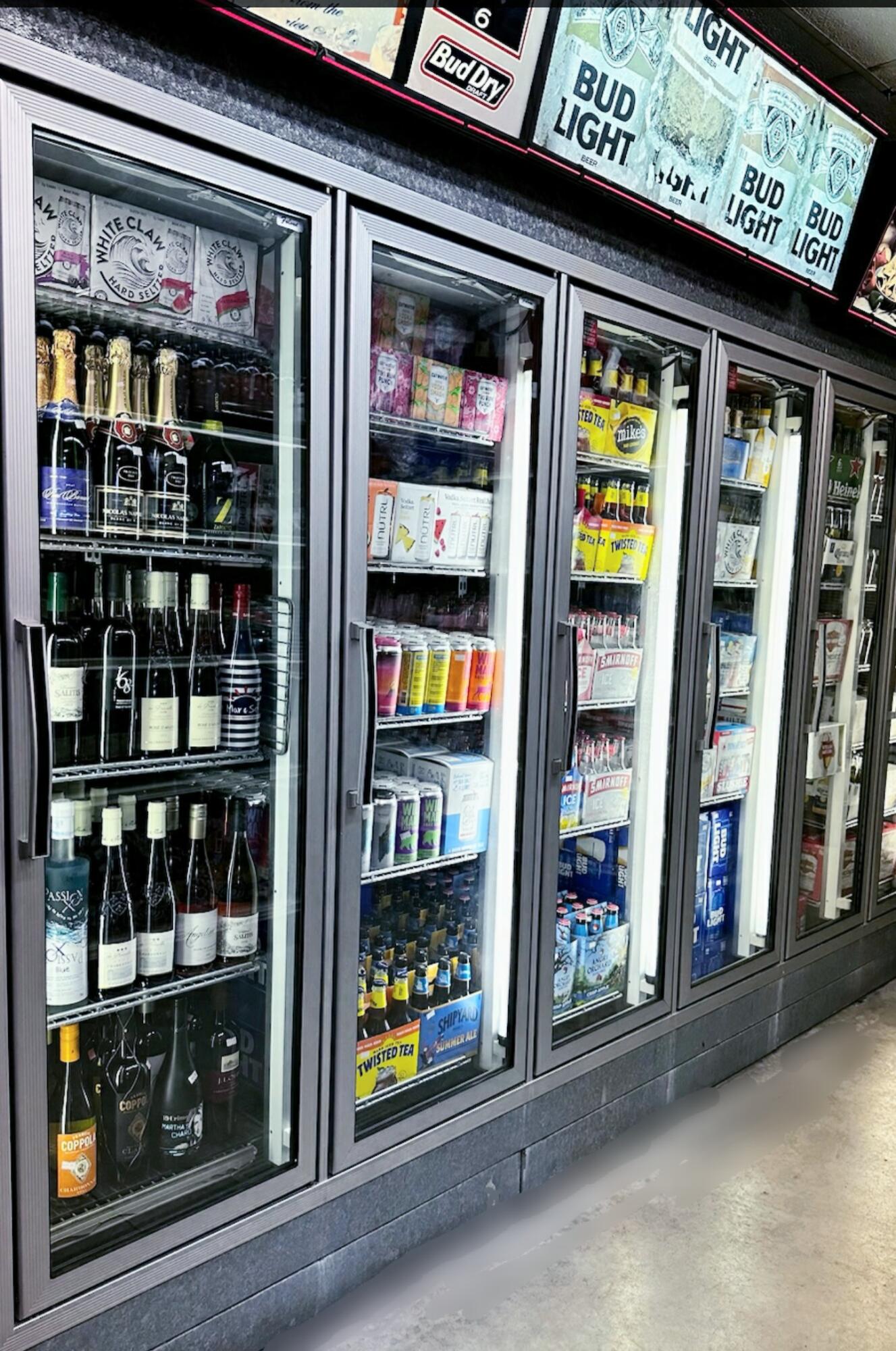 57 E Grand Avenue, Old Orchard Beach, ME, 04064