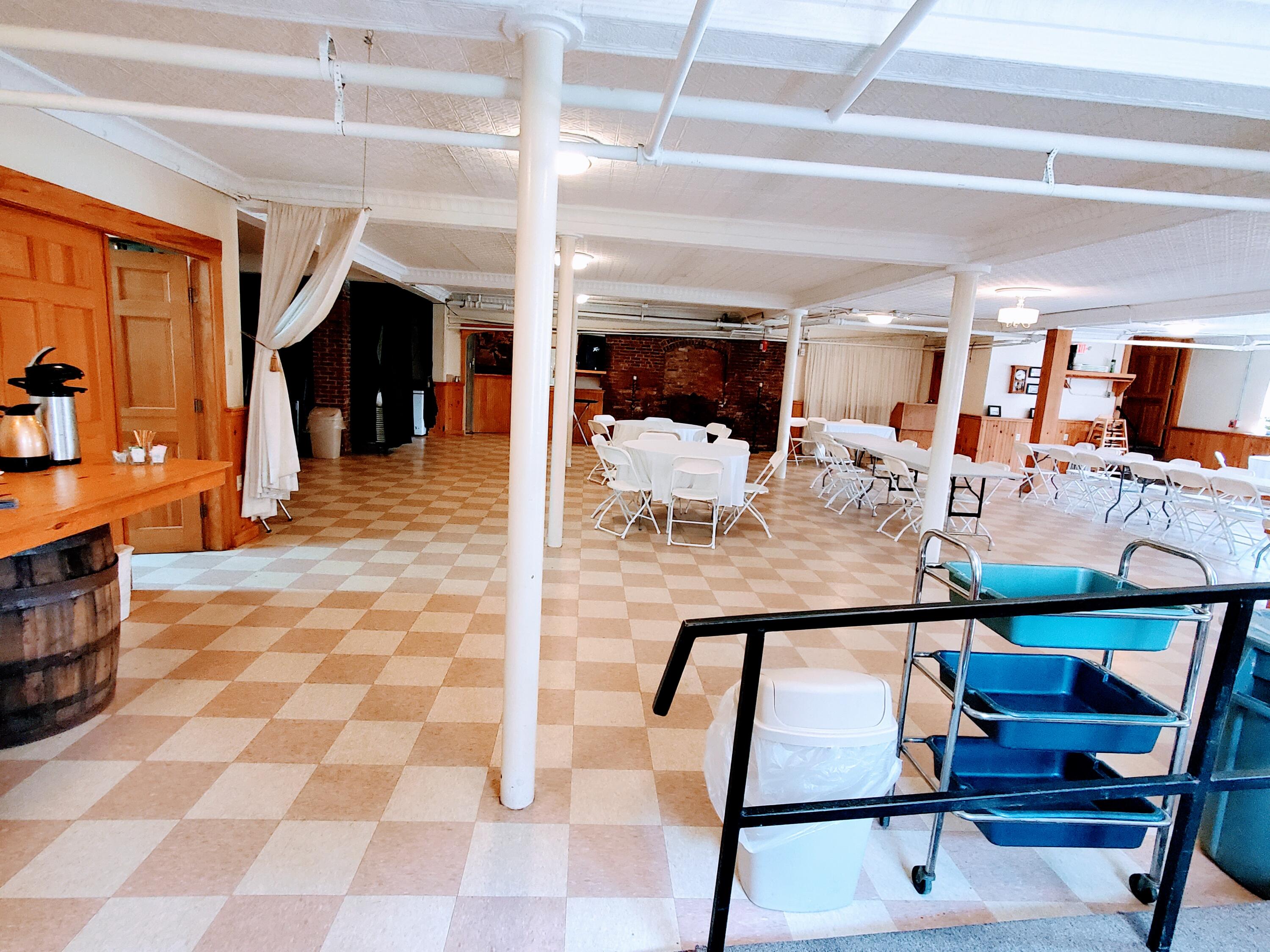 98 Main Street, Madison, ME, 04950