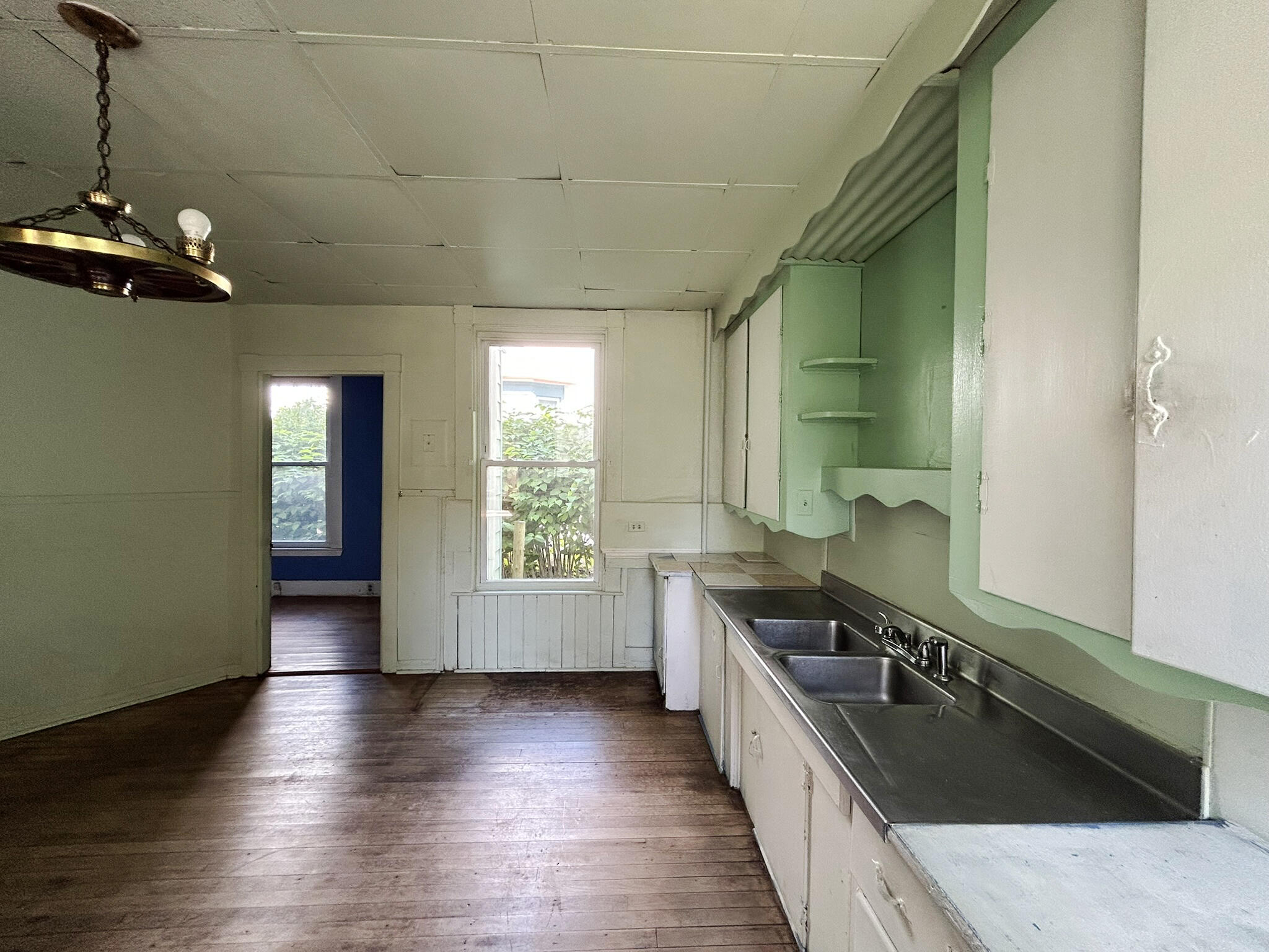 25 Pleasant Avenue, Portland, ME, 04103