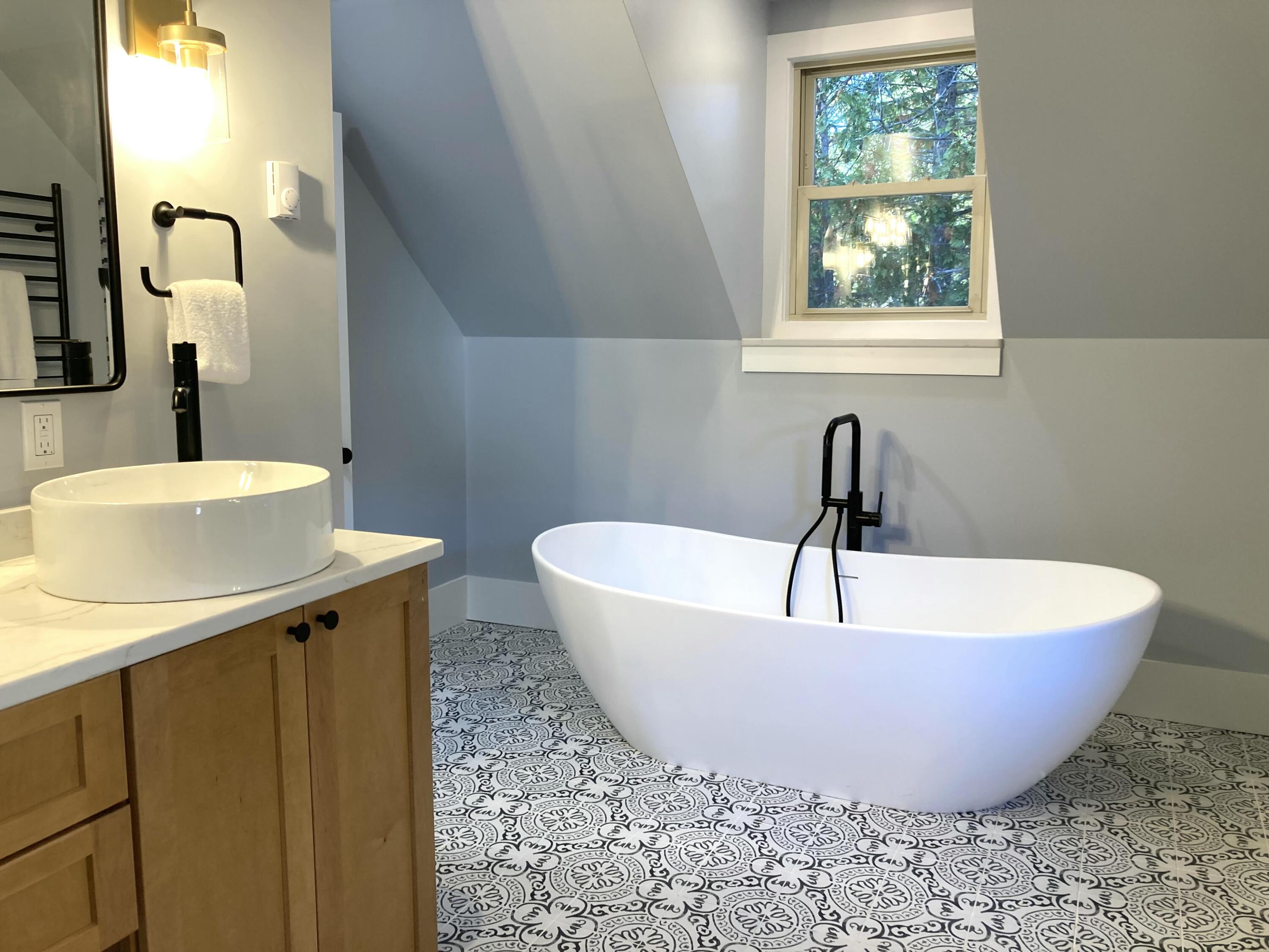 122 Cross Road, Hancock, ME, 04640