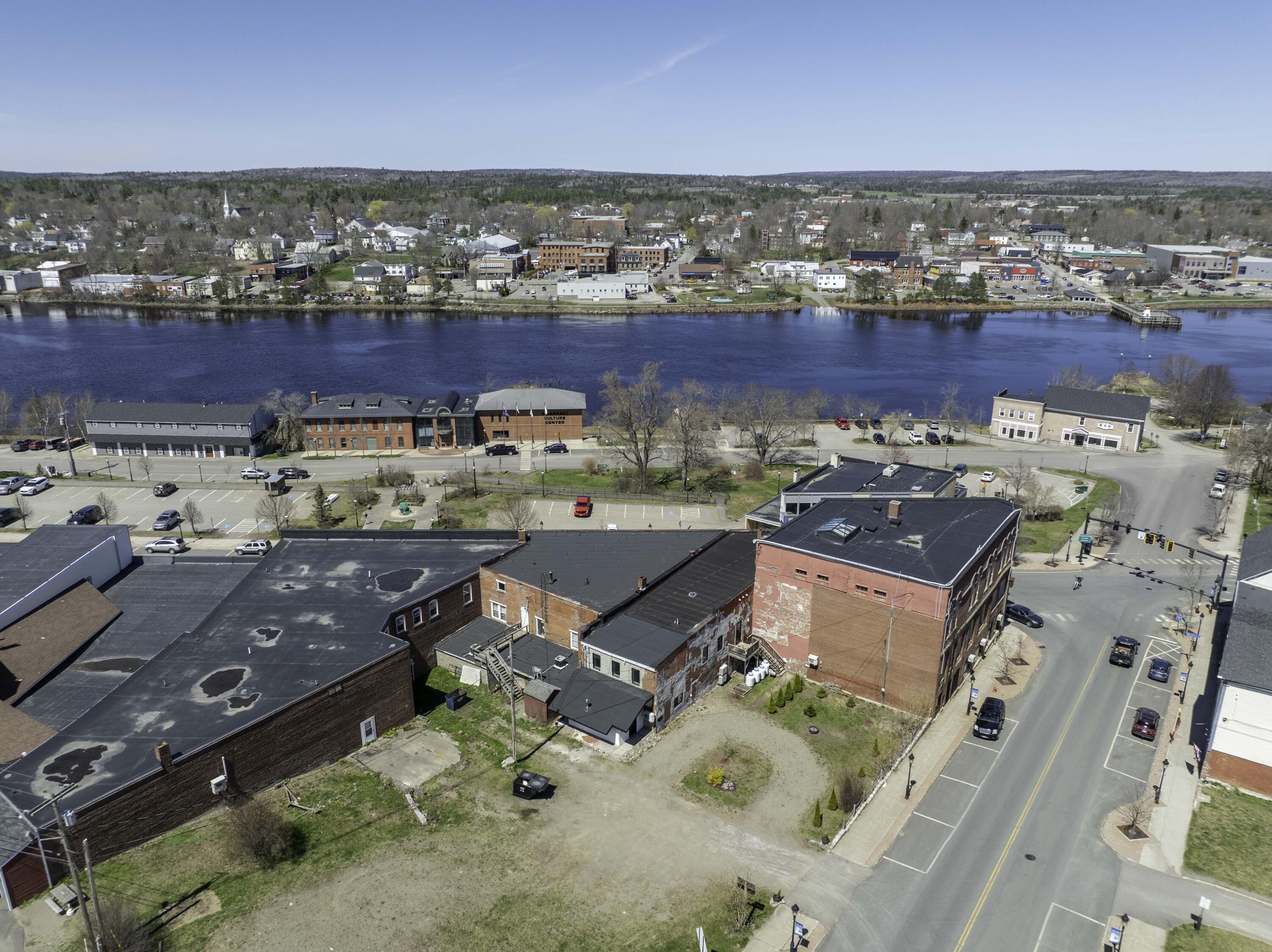 339 Main Street, Calais, ME, 04619