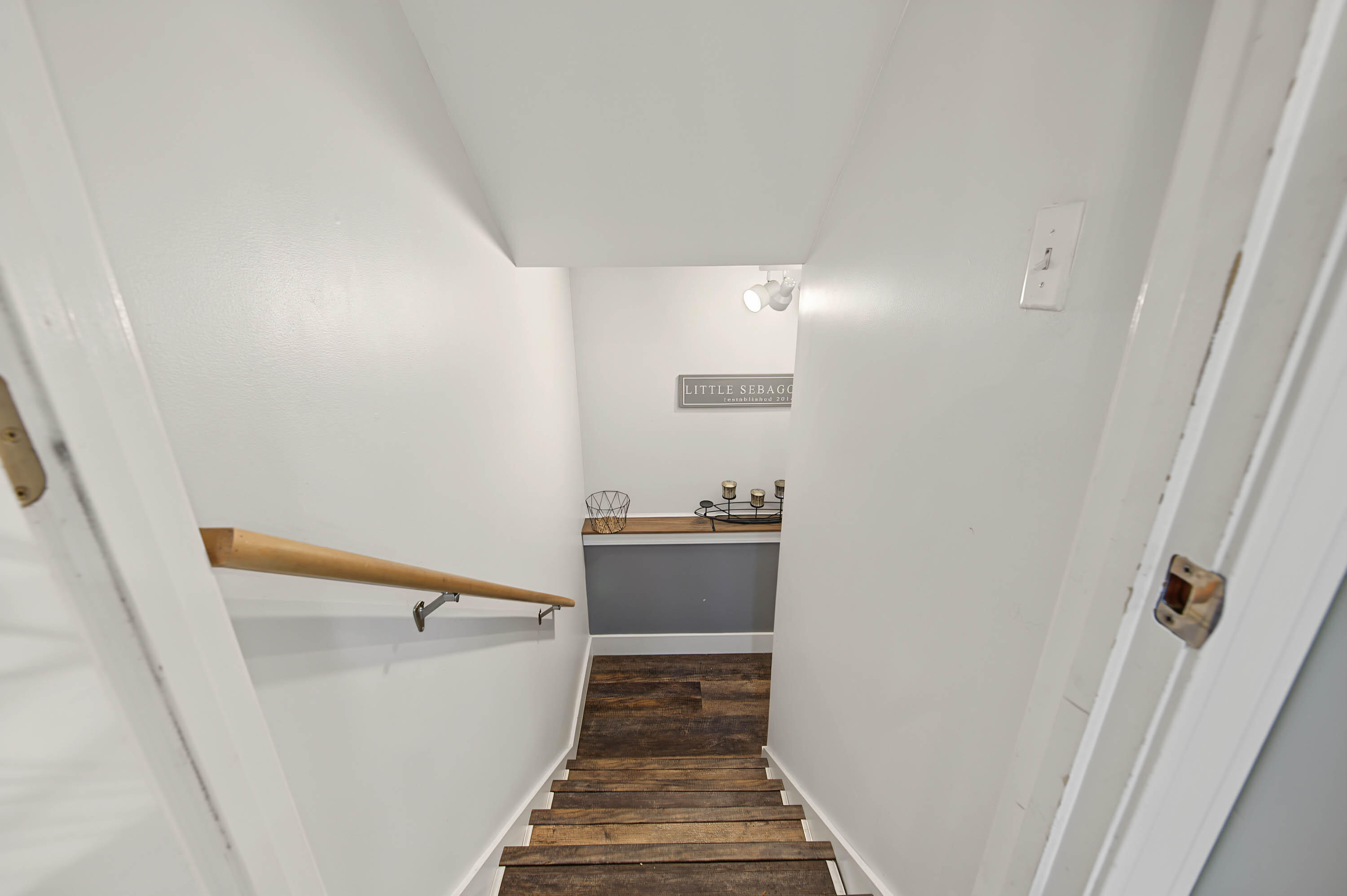 203 Mountain View Road