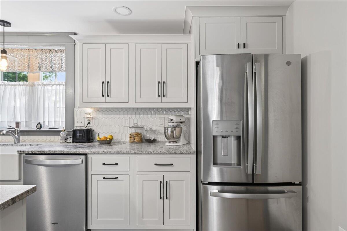 279 W Broadway, Bangor, ME 04401 14-297 W. Broadway-36