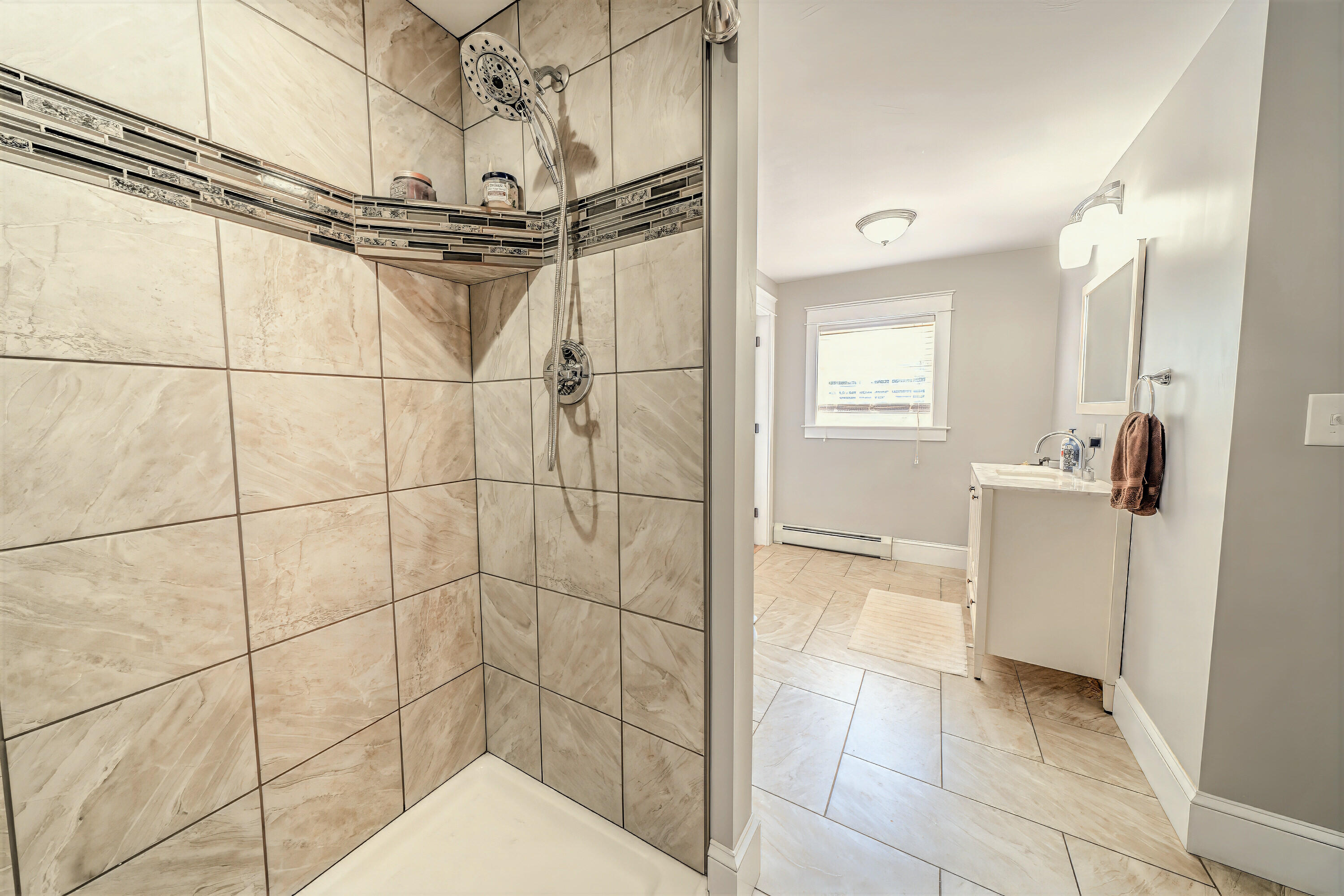 304 N Main Road N, Hampden, ME, 04444