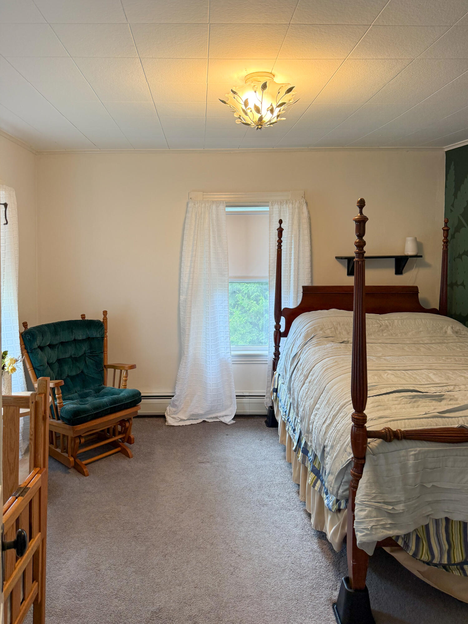 Upstairs Bedroom 2