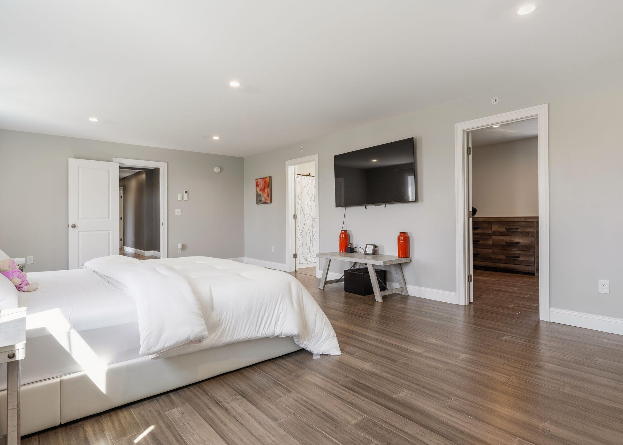 2nd floor Primary en suite