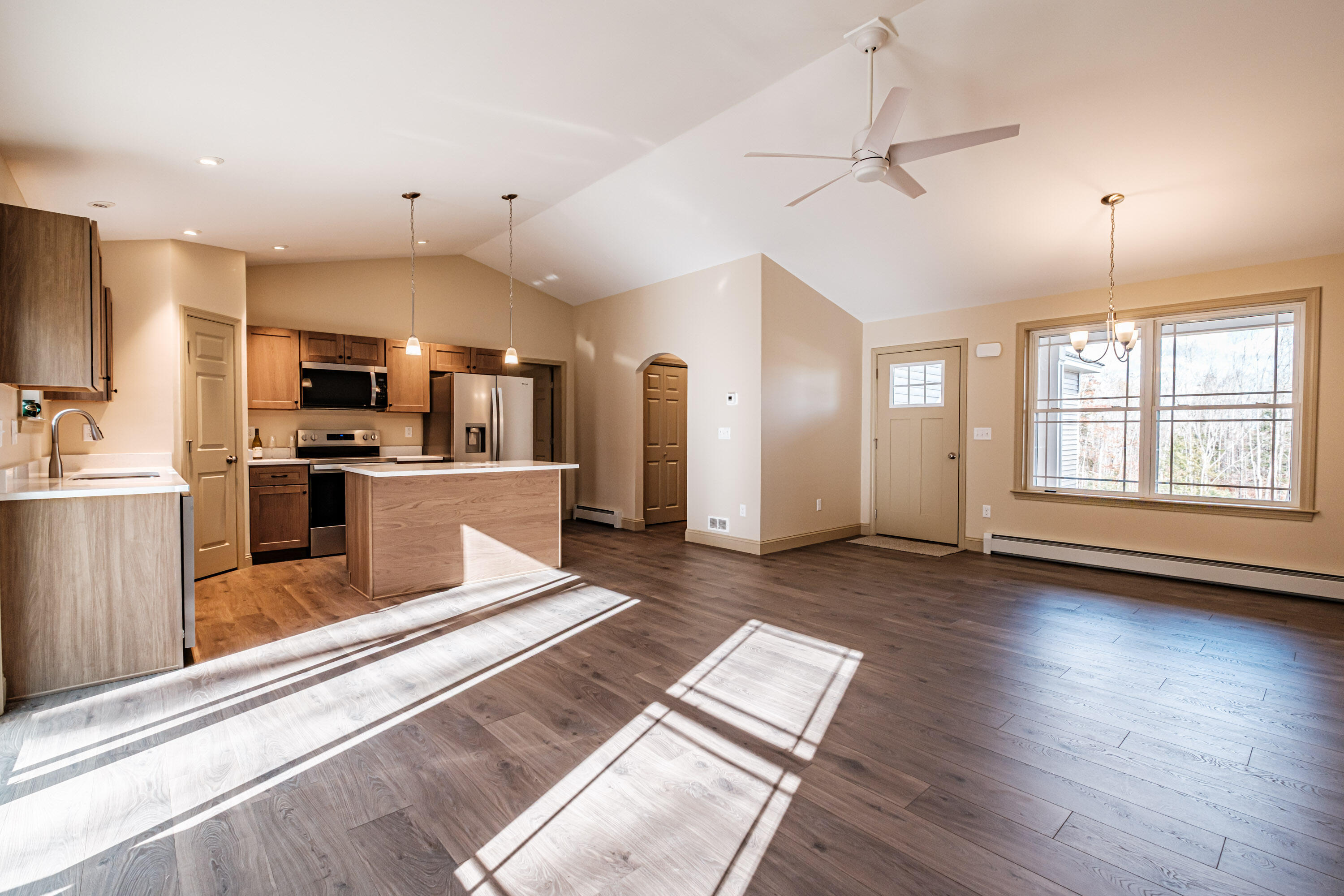 33 Woodbrey Lane, Standish, ME, 04084