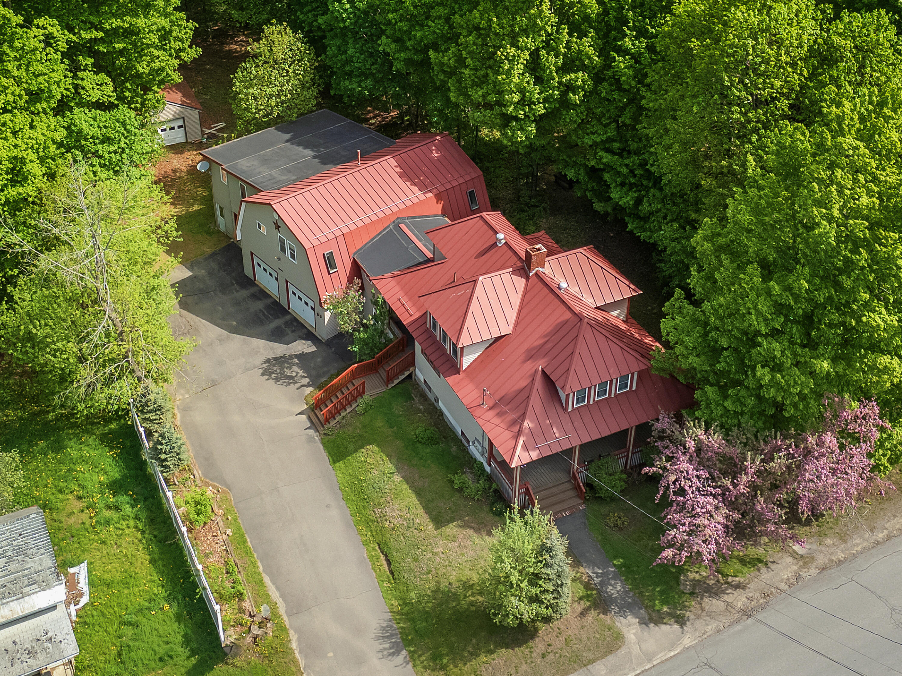 28 Main Street Hill top