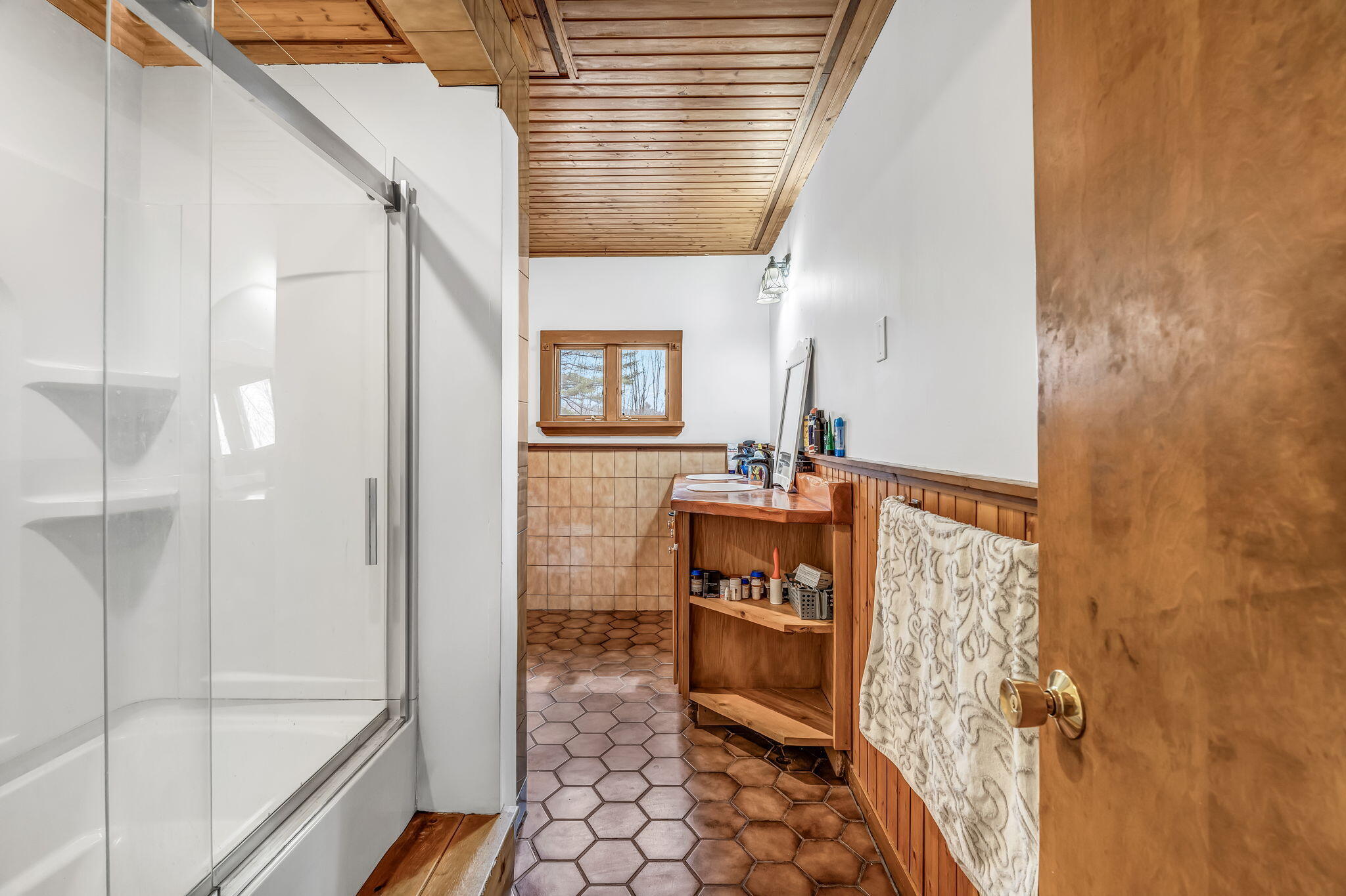 79 Auburn Road, Peru, ME, 04290