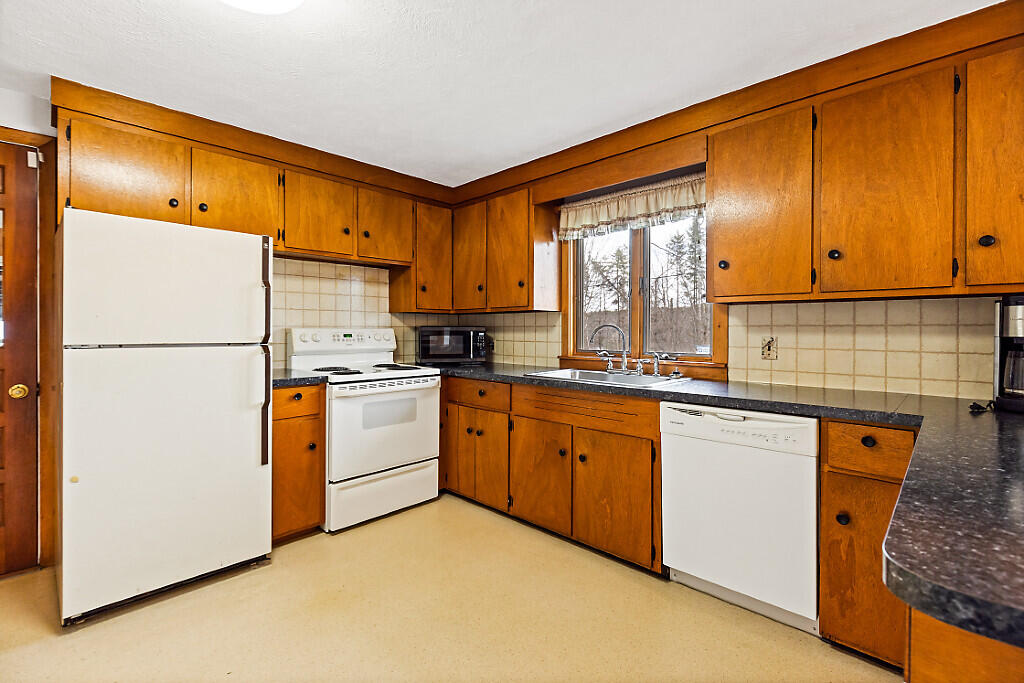 176 Fairfield Street, Oakland, ME, 04963