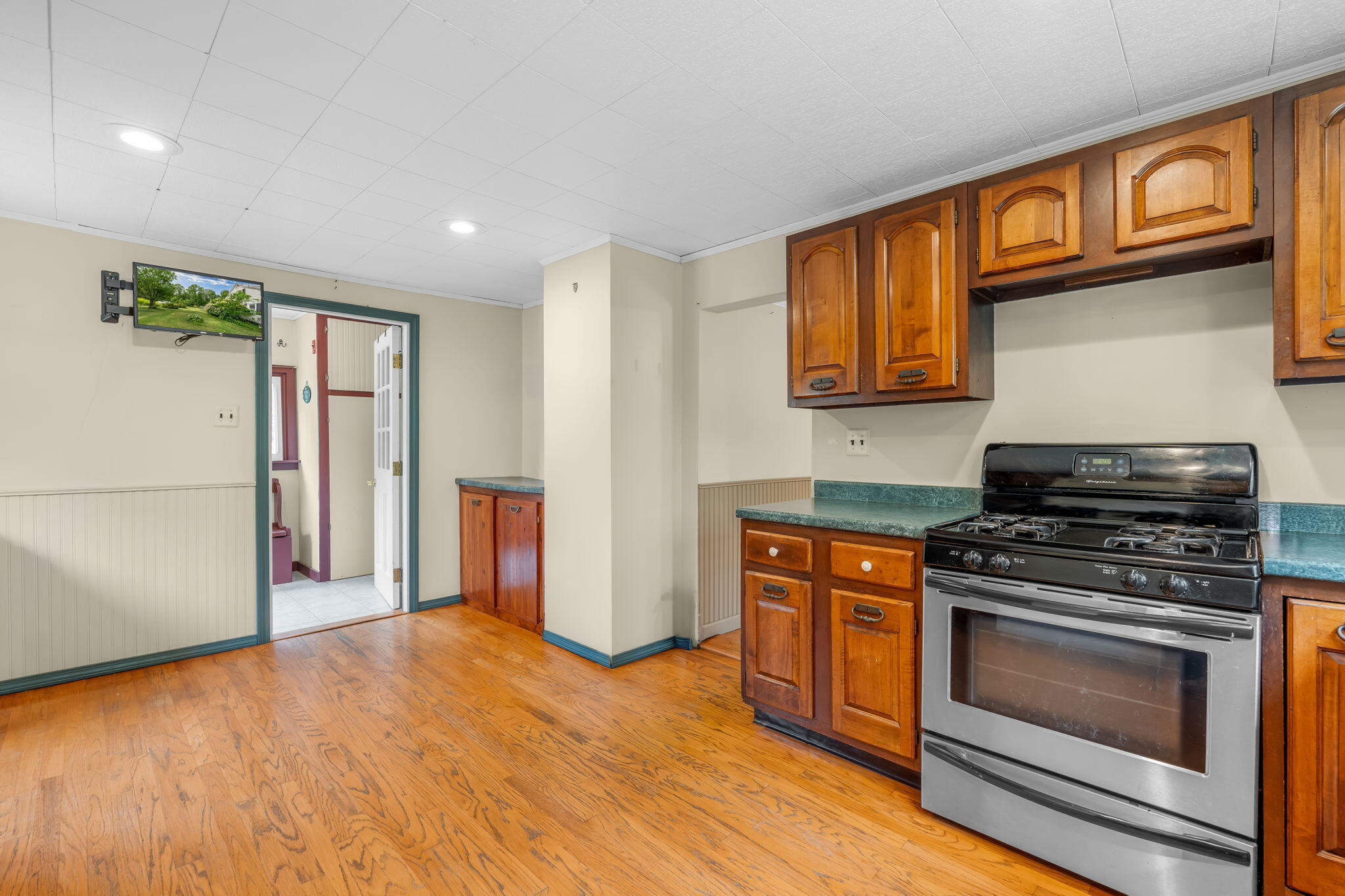 43-web-or-mls-335-upper-dedham-rd