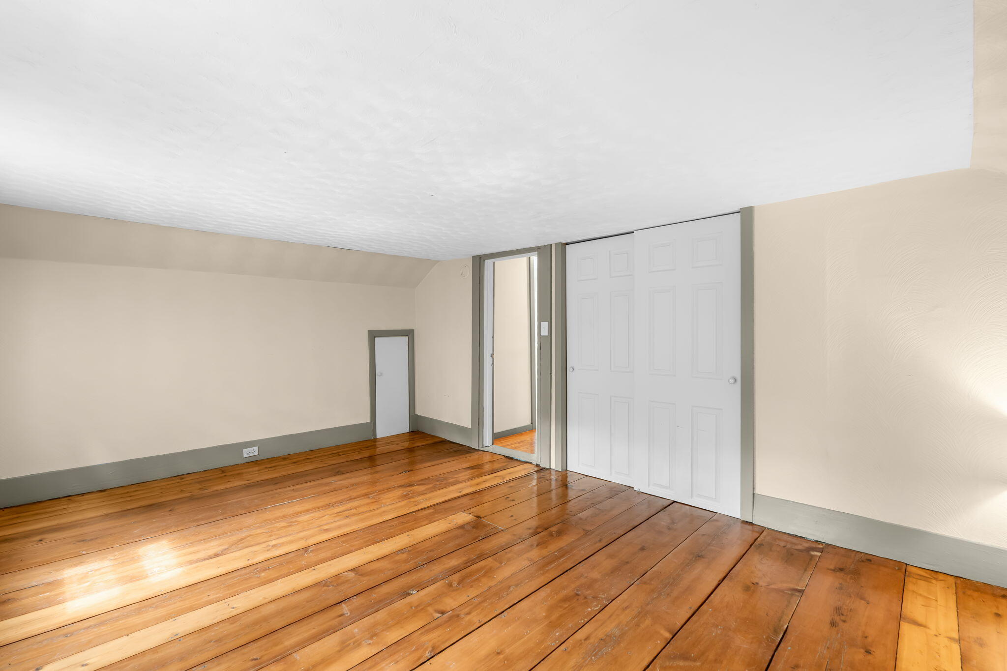 47-web-or-mls-335-upper-dedham-rd