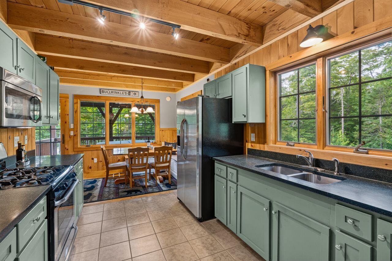 2016 Brook Falls Road, Carrabassett Valley, ME 04947 Eat-in Kitchen
