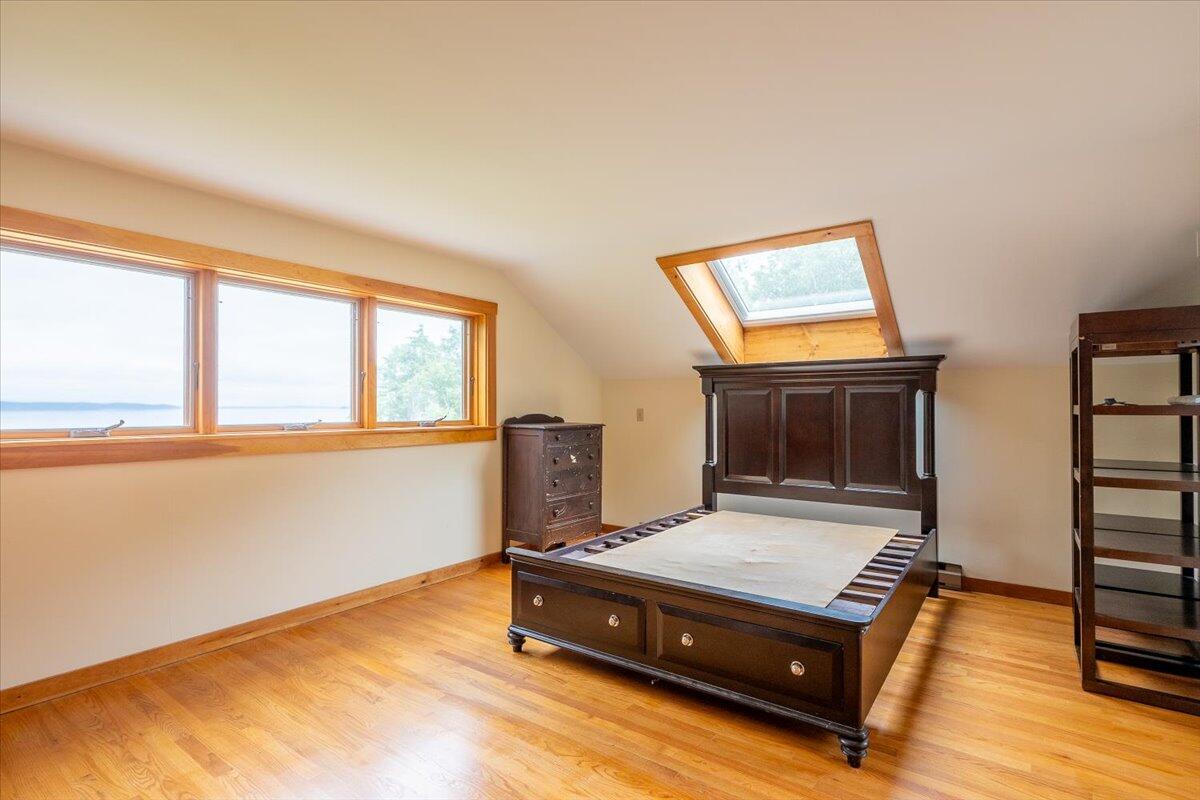 391 Main Road, Islesboro, ME, 04848