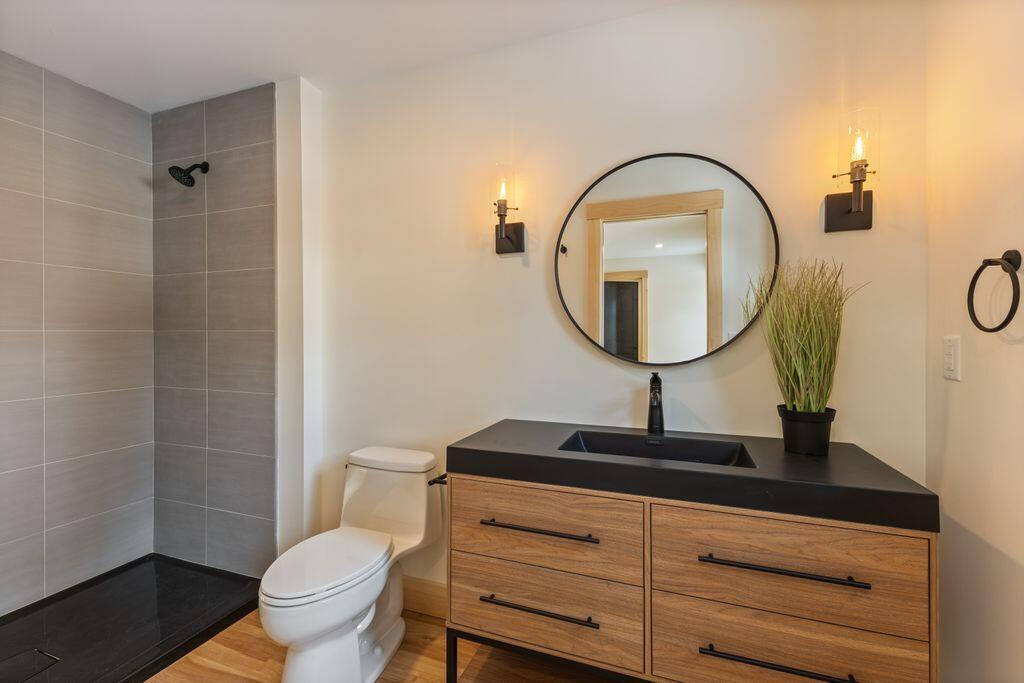 62 East Point Way, Norway, ME, 04268