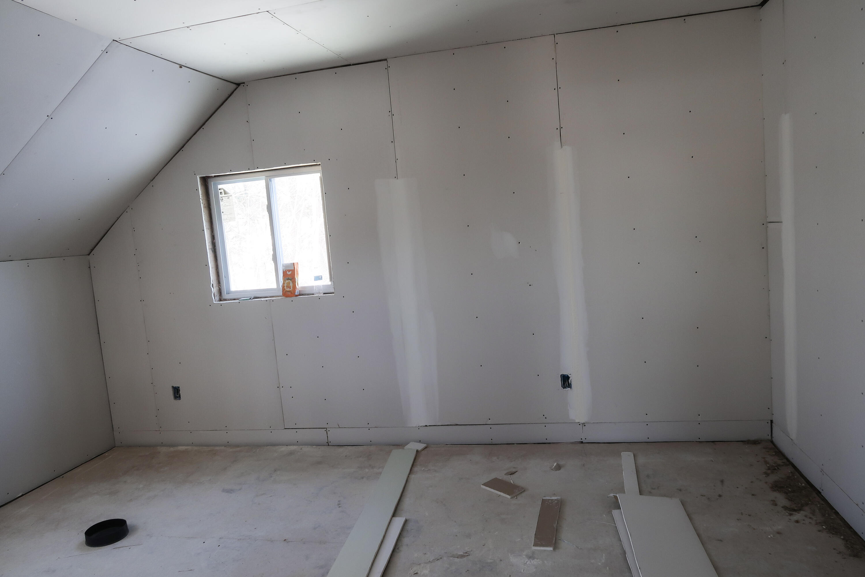 14 Heselton Street, Skowhegan, ME, 04976