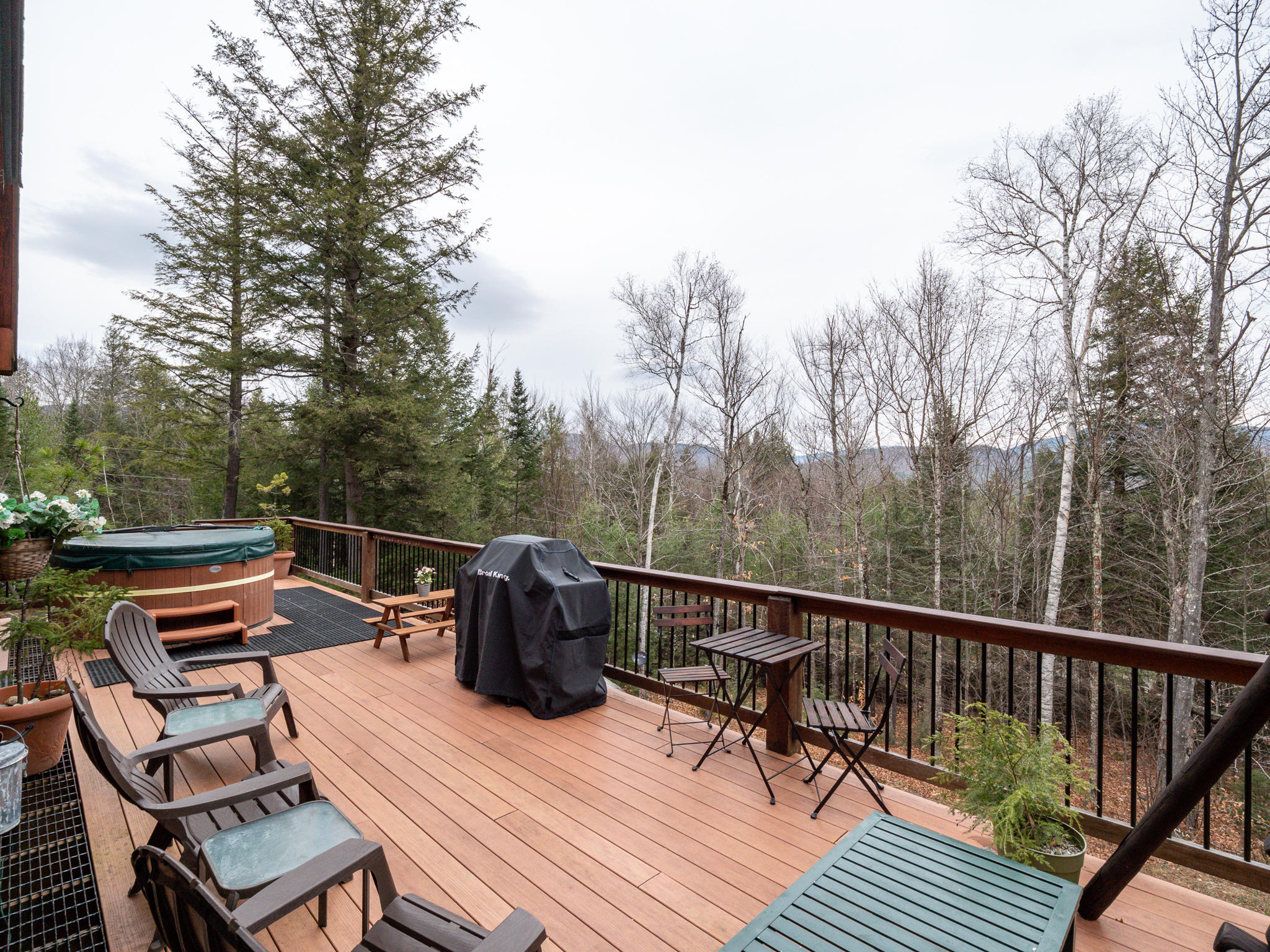 84 Valley View Drive, Newry, ME, 04261