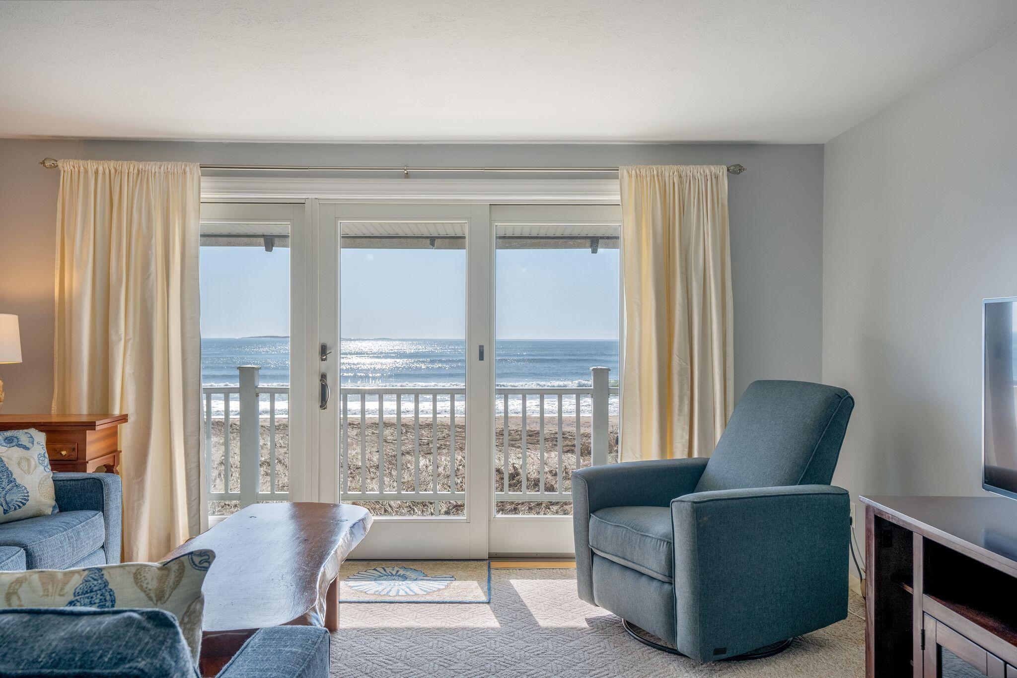 105 E Grand Avenue 7