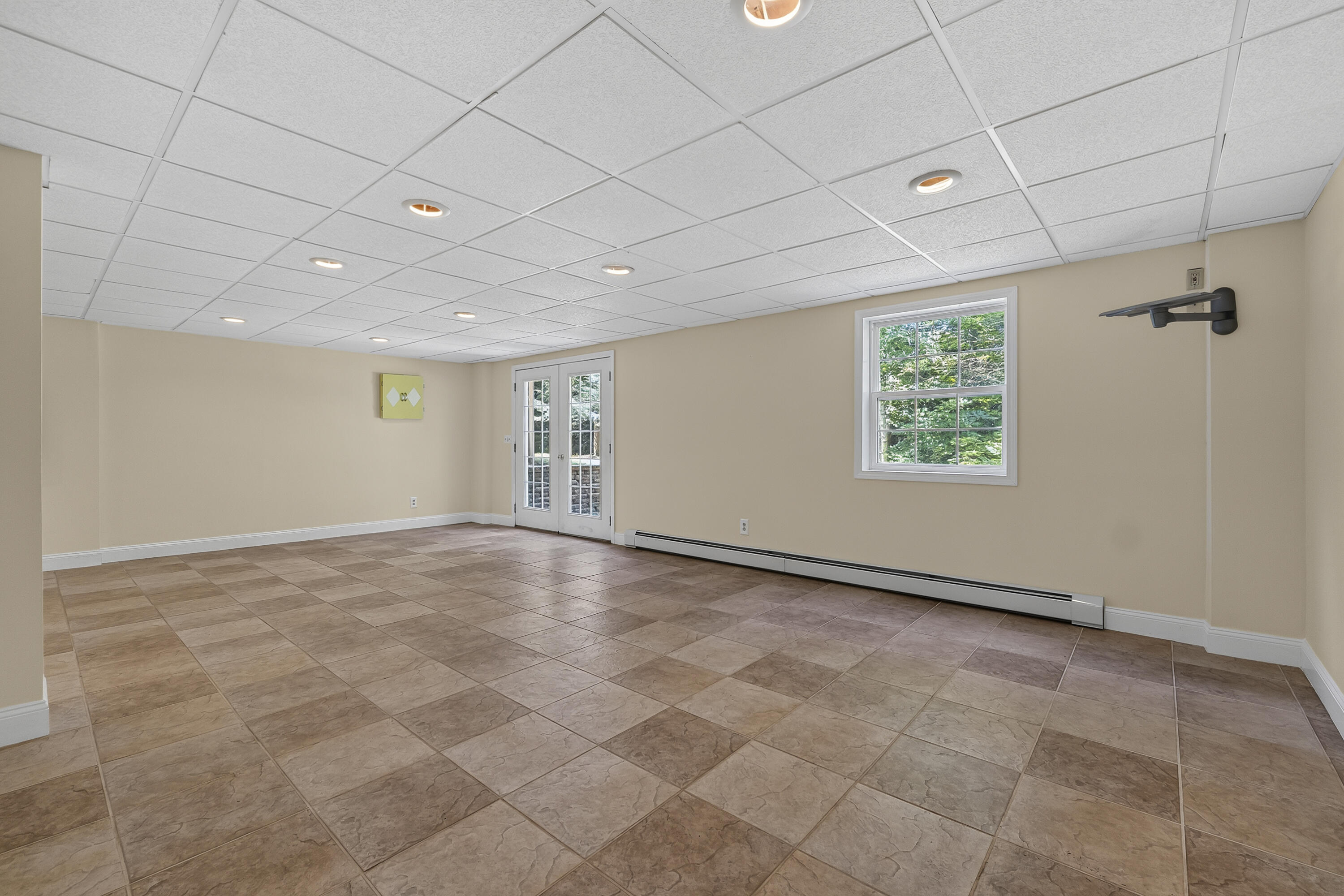 Finished walk-out Basement