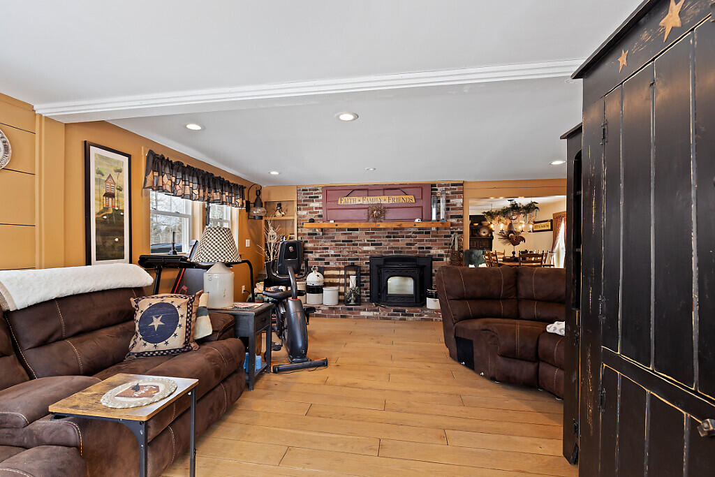 13 Cooper Road, Chesterville, ME, 04938