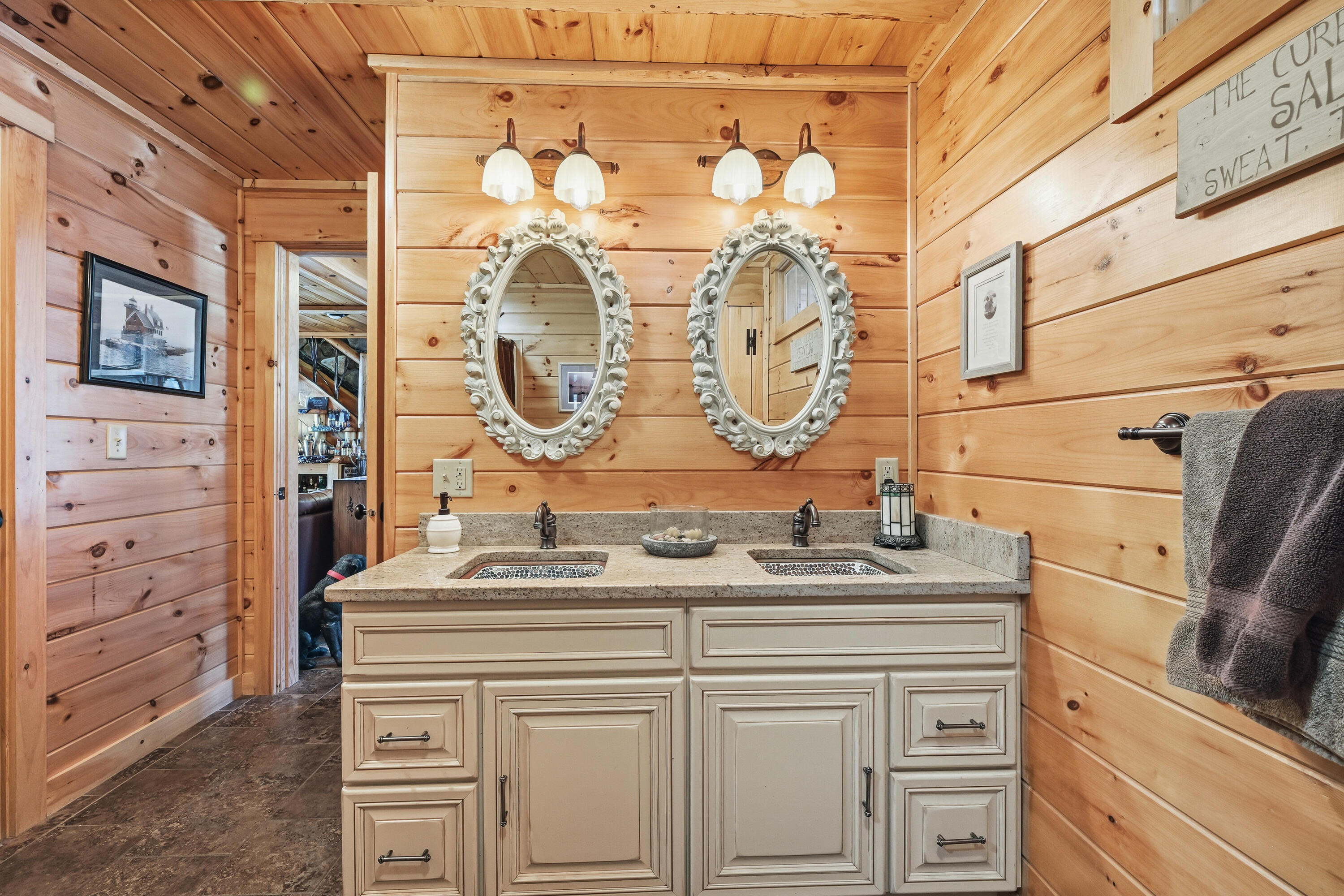 99 Abena Shores, Belgrade, ME, 04917