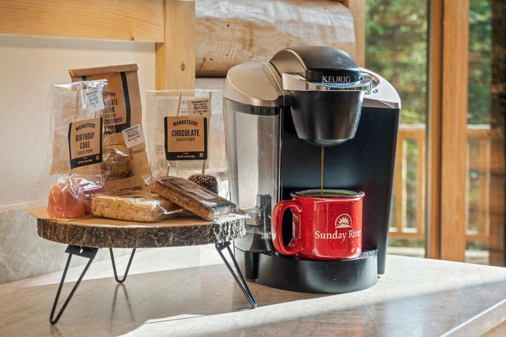 366 Glades View Avenue, Newry, ME, 04261