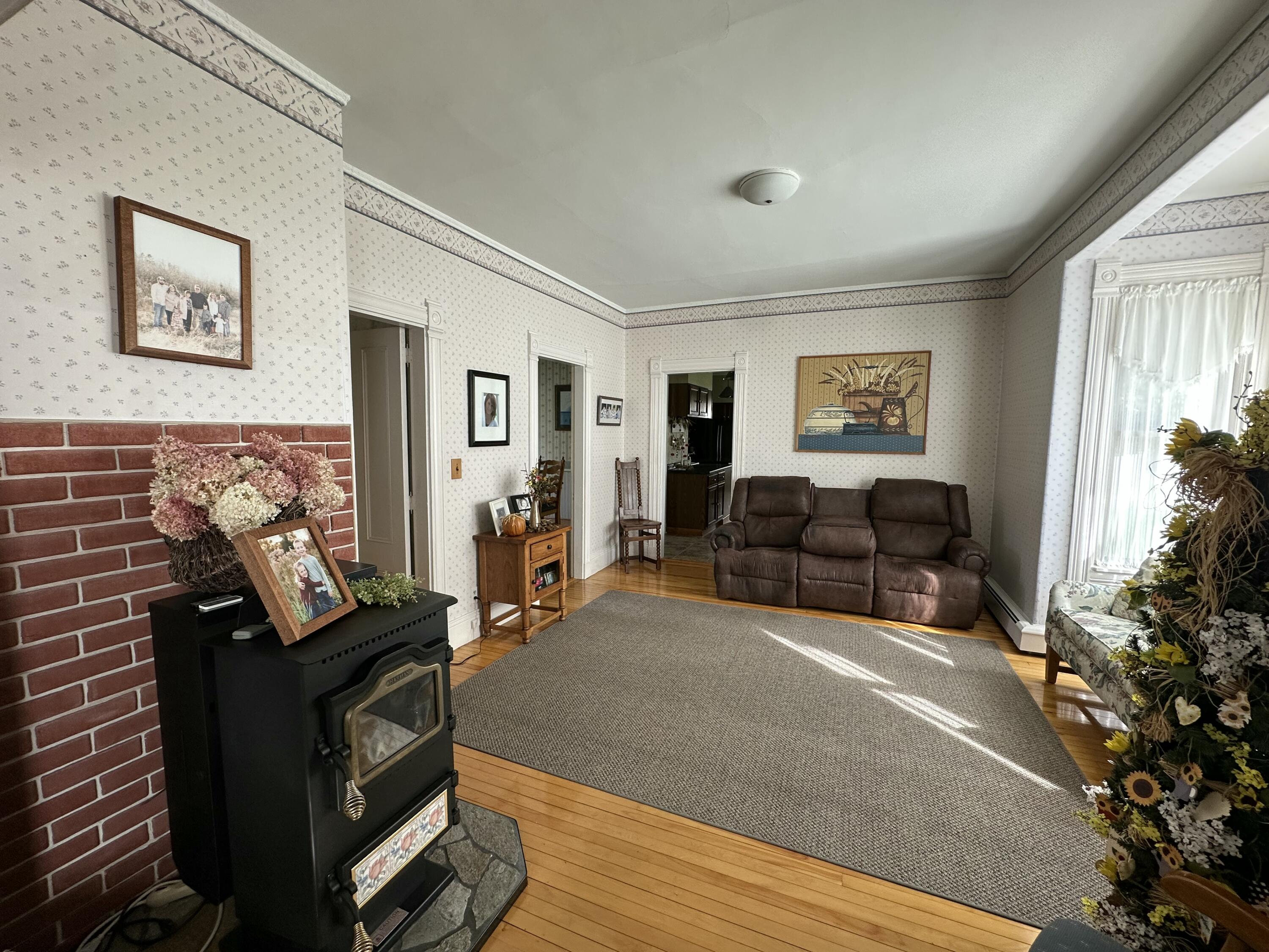 9 Charles Street, Houlton, ME, 04730