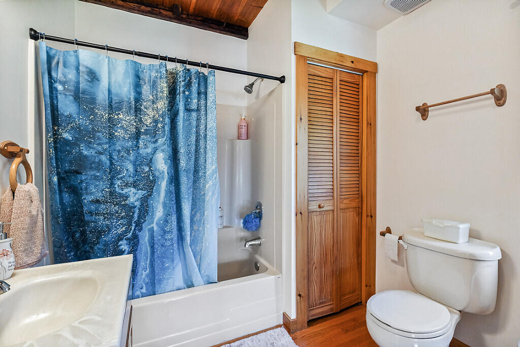 1st Floor Full Bath