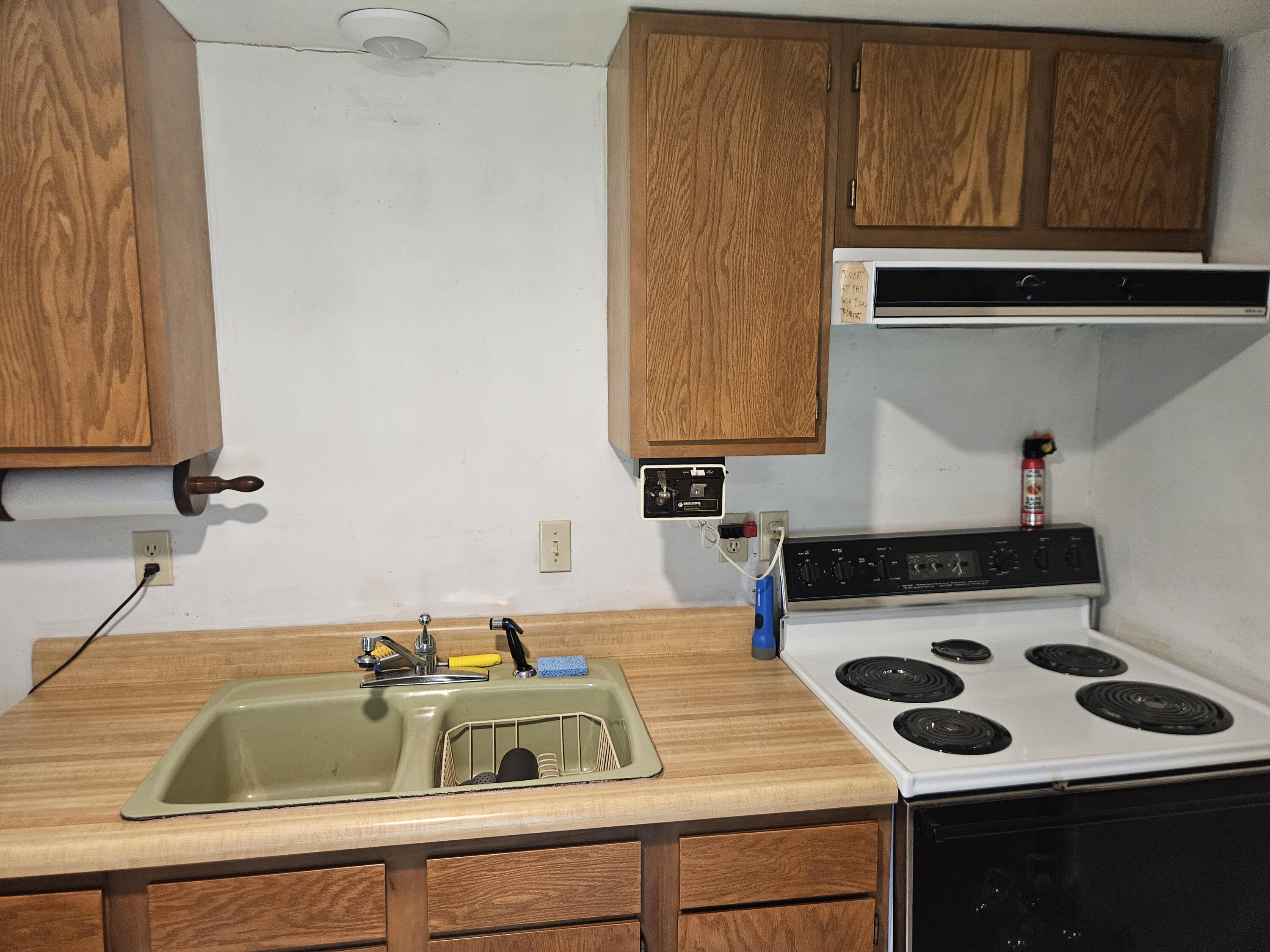 10 Moosehorn Road, Abbot, ME 04406 20260716_100324