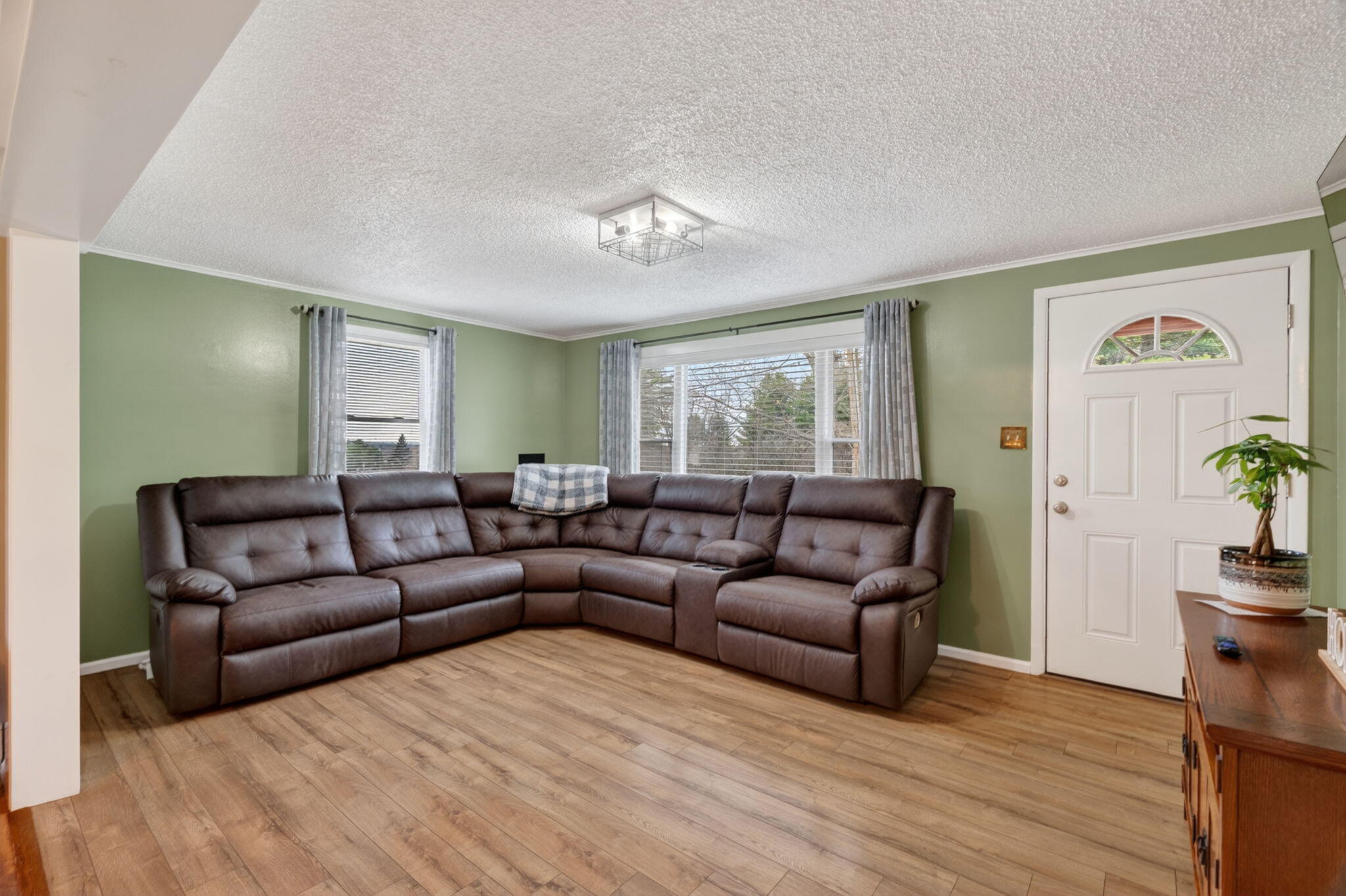 35 Pooler Avenue, Skowhegan, ME, 04976