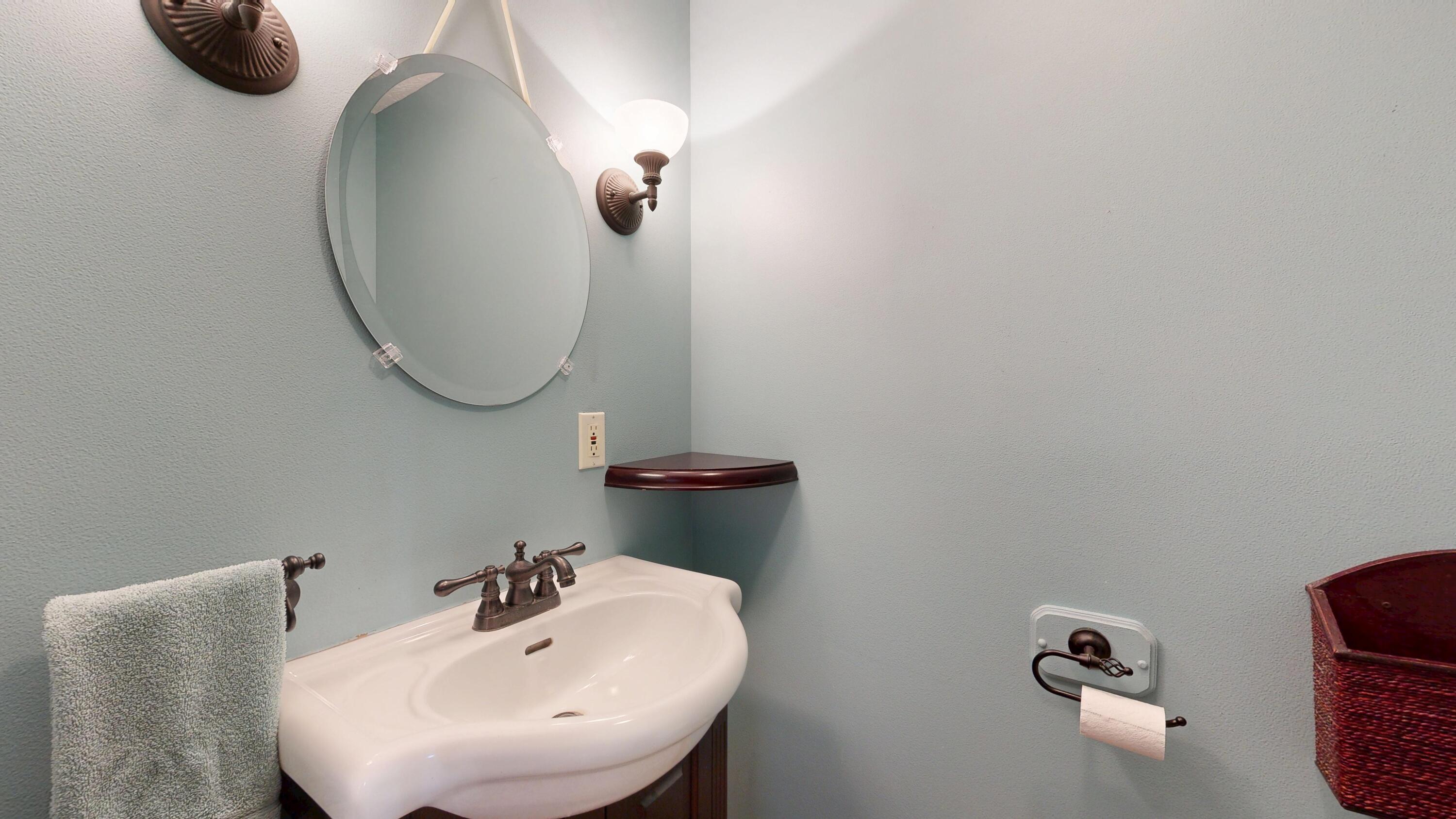 12 Hartford Street, Lewiston, ME, 04240