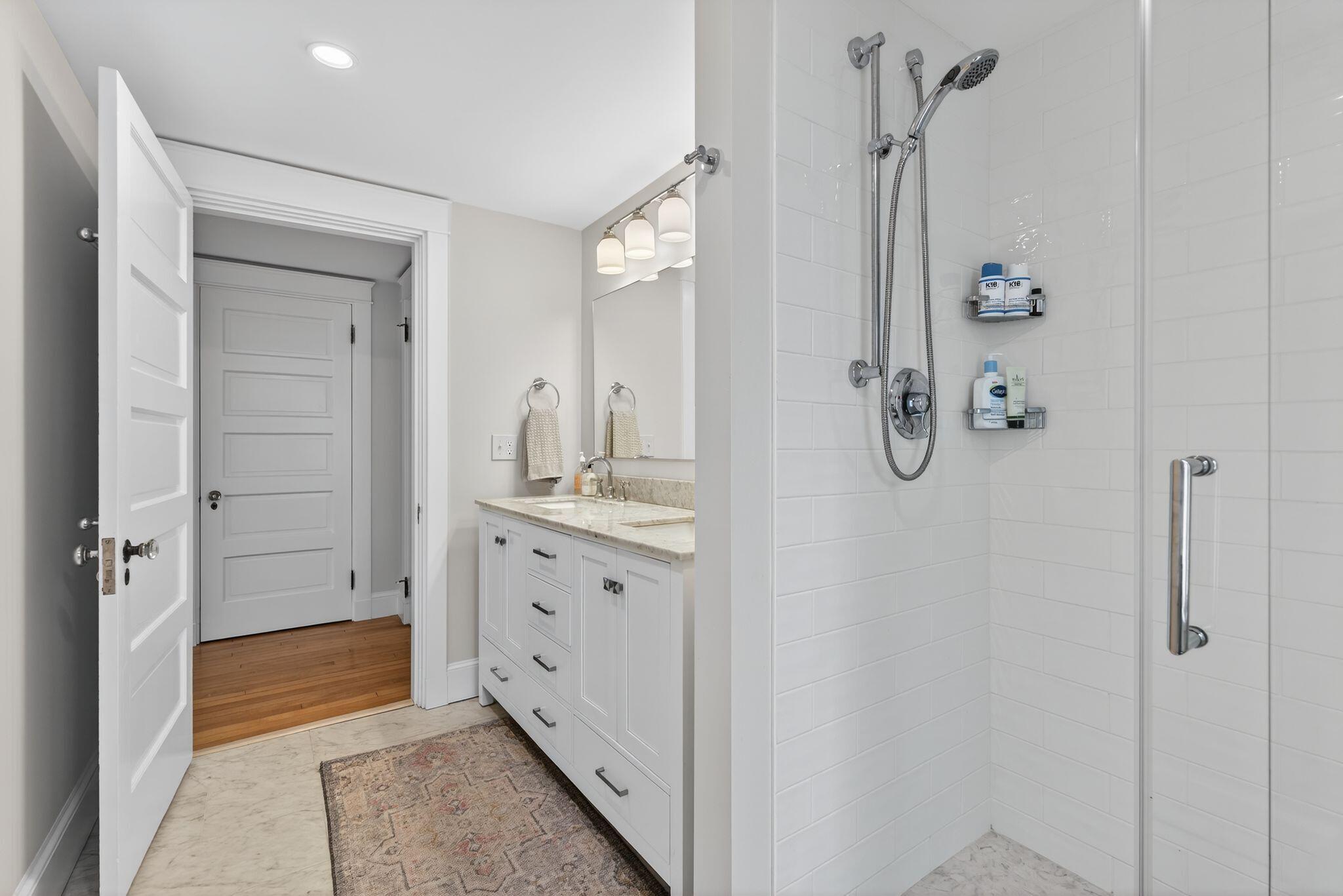 93 Foreside Road, Falmouth, ME, 04105