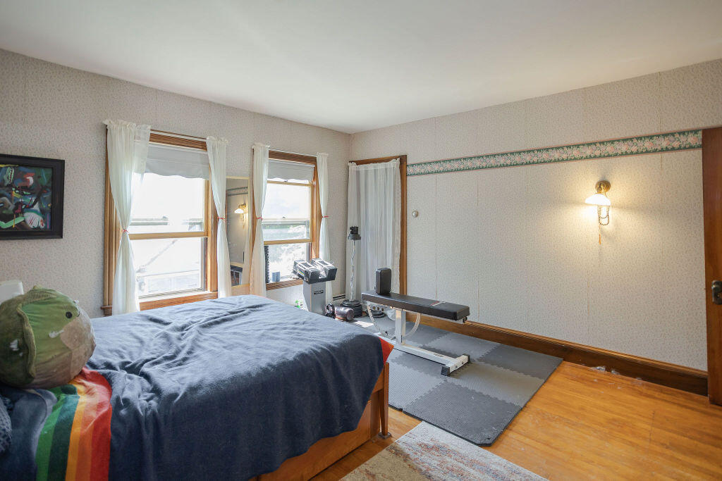 72 Main Street, Peru, ME, 04290