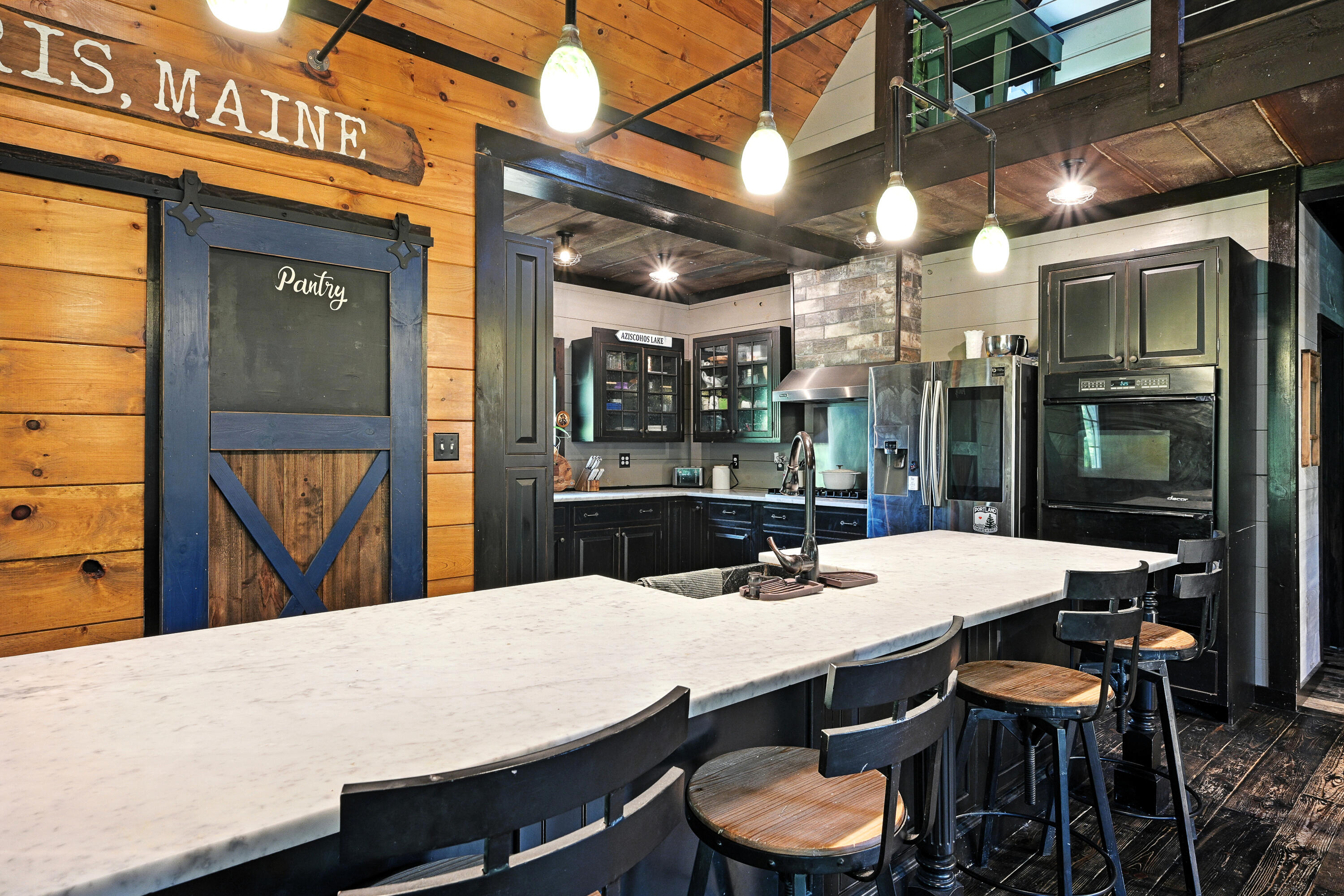 42 East Oxford Road, Paris, ME, 04281