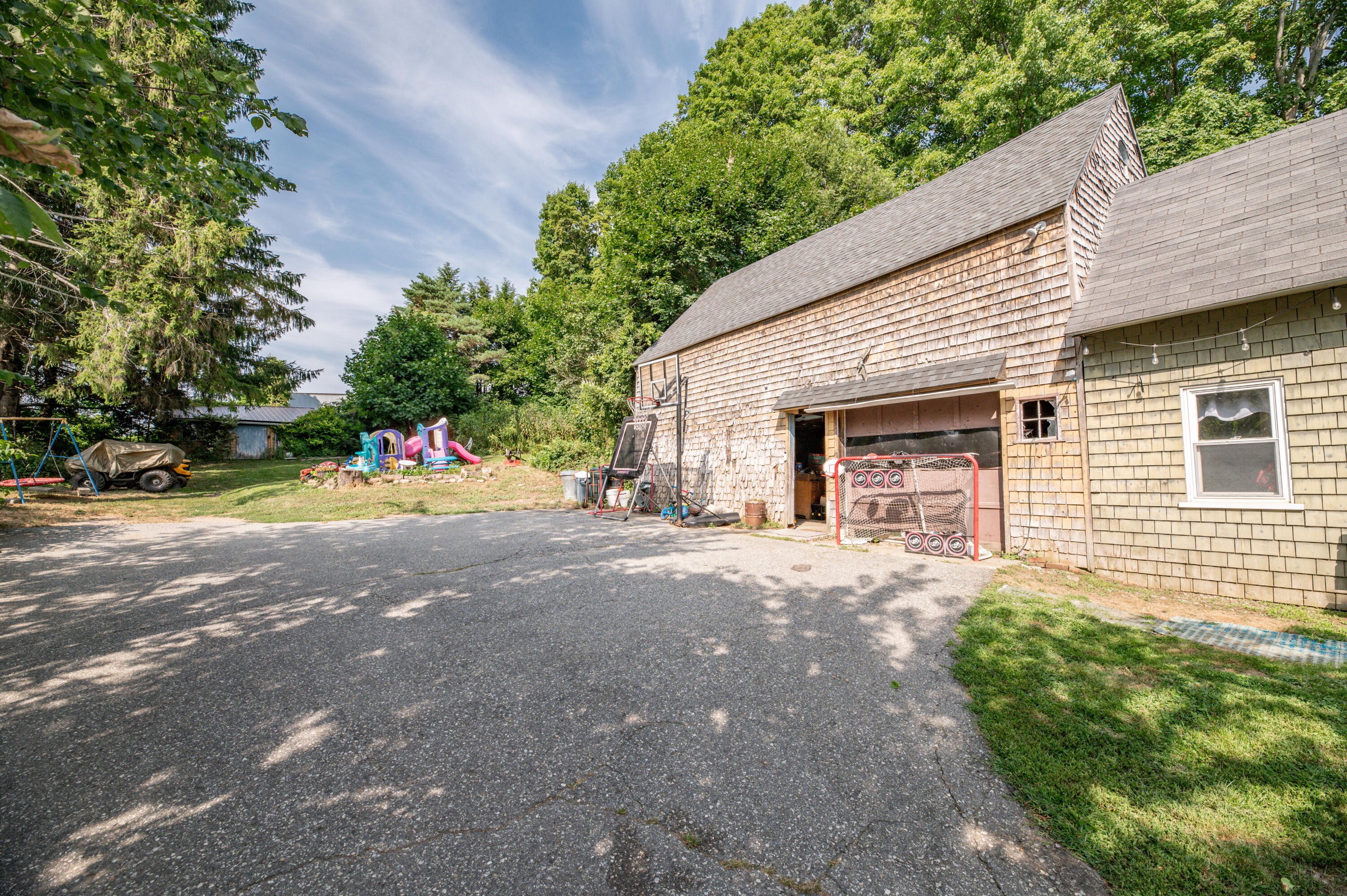 11 Cobbossee Avenue, Gardiner, ME, 04345