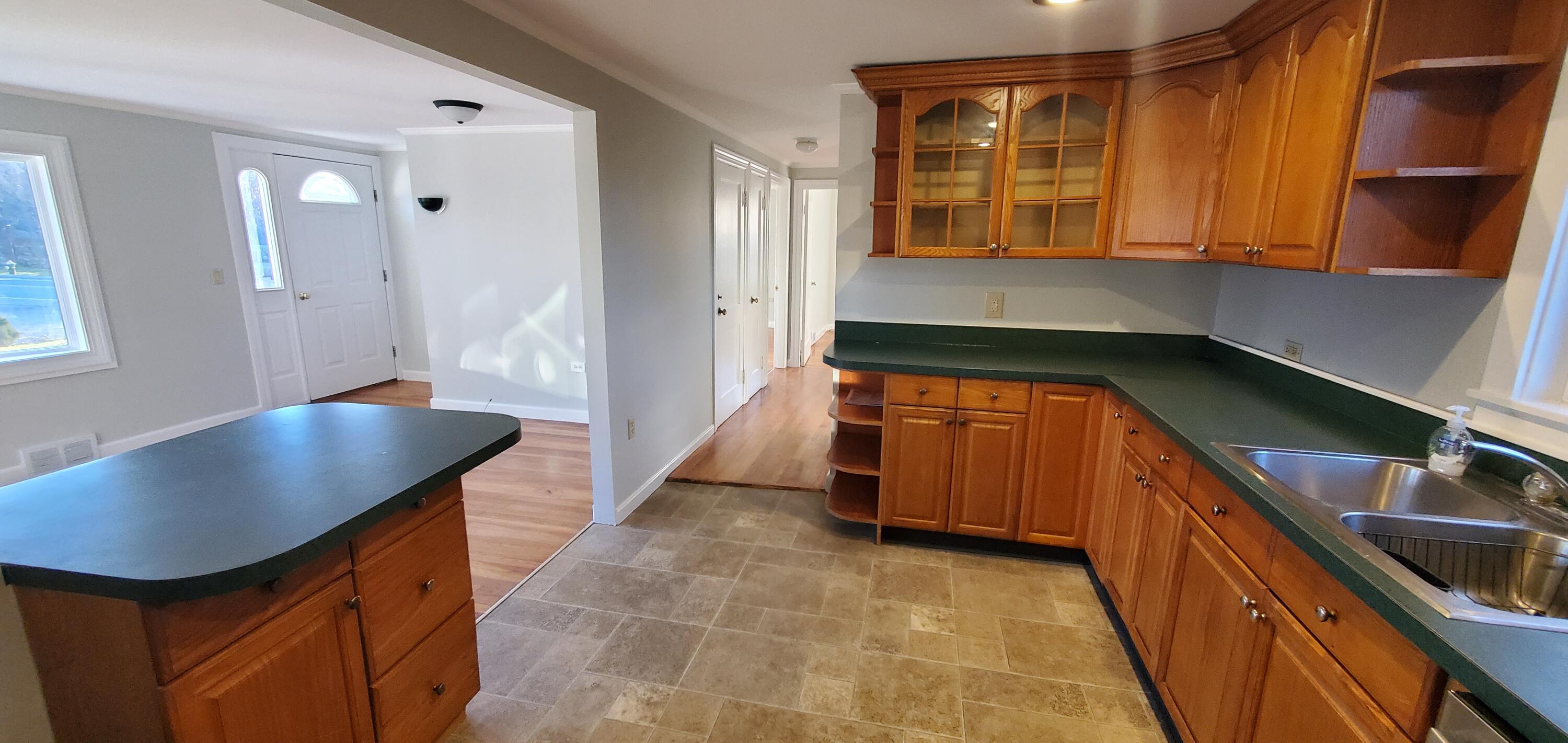 10 Shore Road, York, ME, 03909