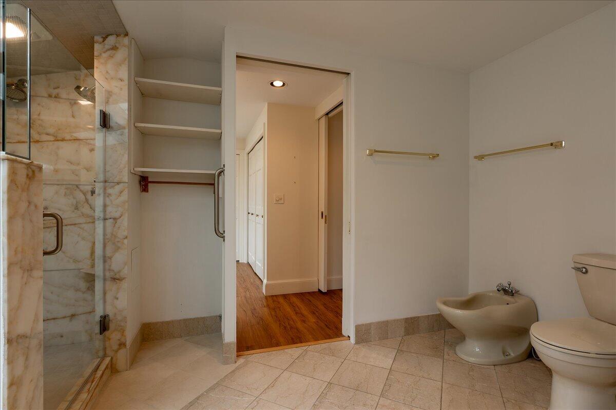 200 Mistic Avenue, Rockport, ME, 04856