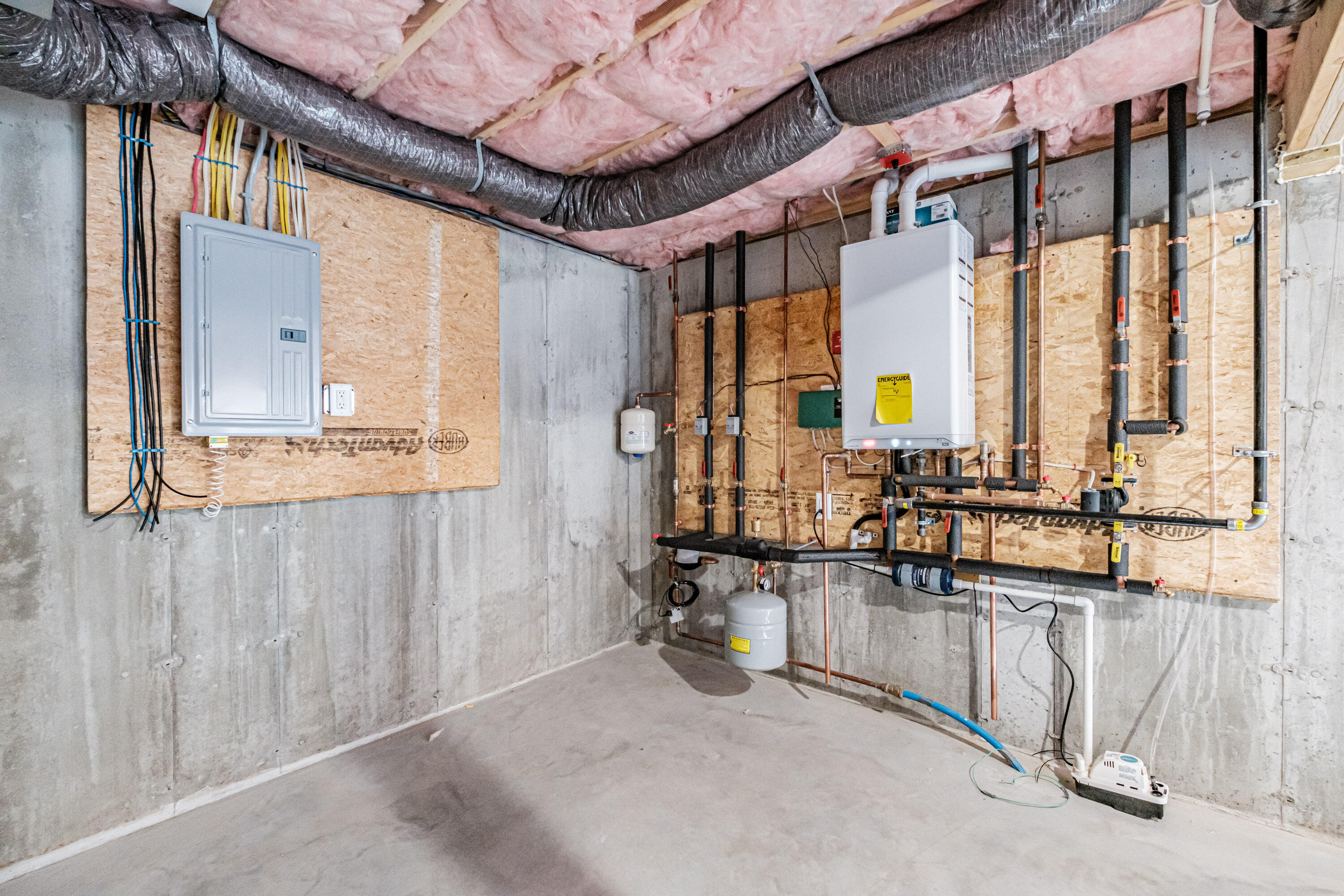 33 Woodbrey Lane, Standish, ME, 04084