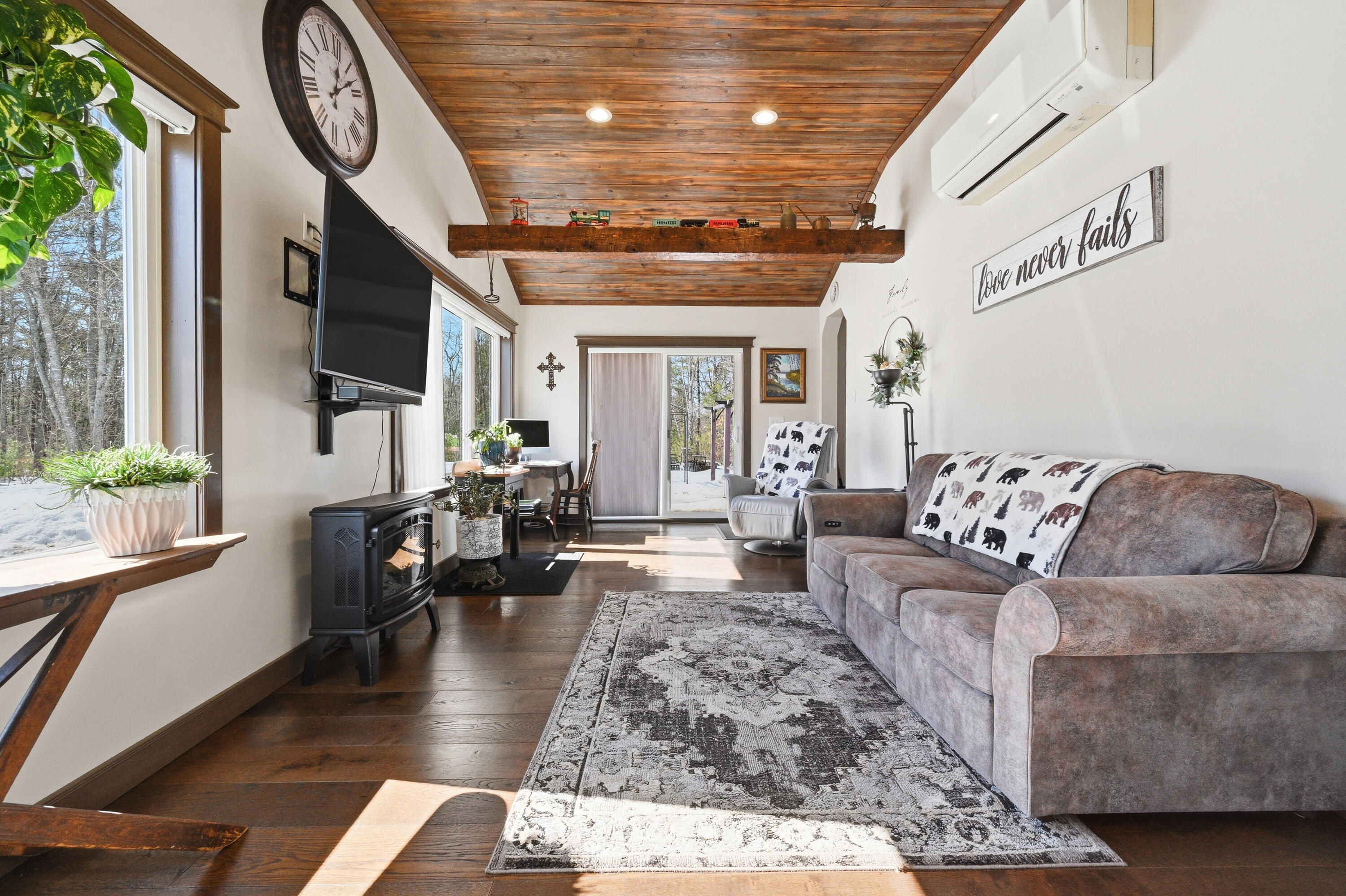 35 Pierce Road, Oxford, ME, 04270