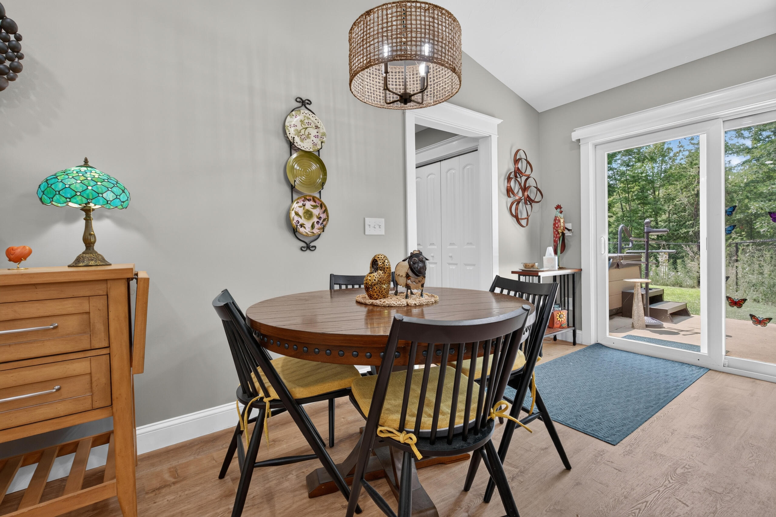 520 Bog Road, Hermon, ME 04401 Dining area toward back deck